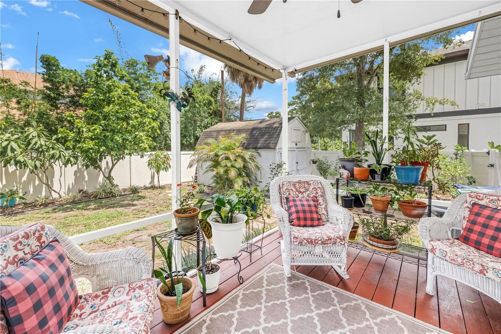 Screened in Back Porch - 2711 W FIG ST, TAMPA