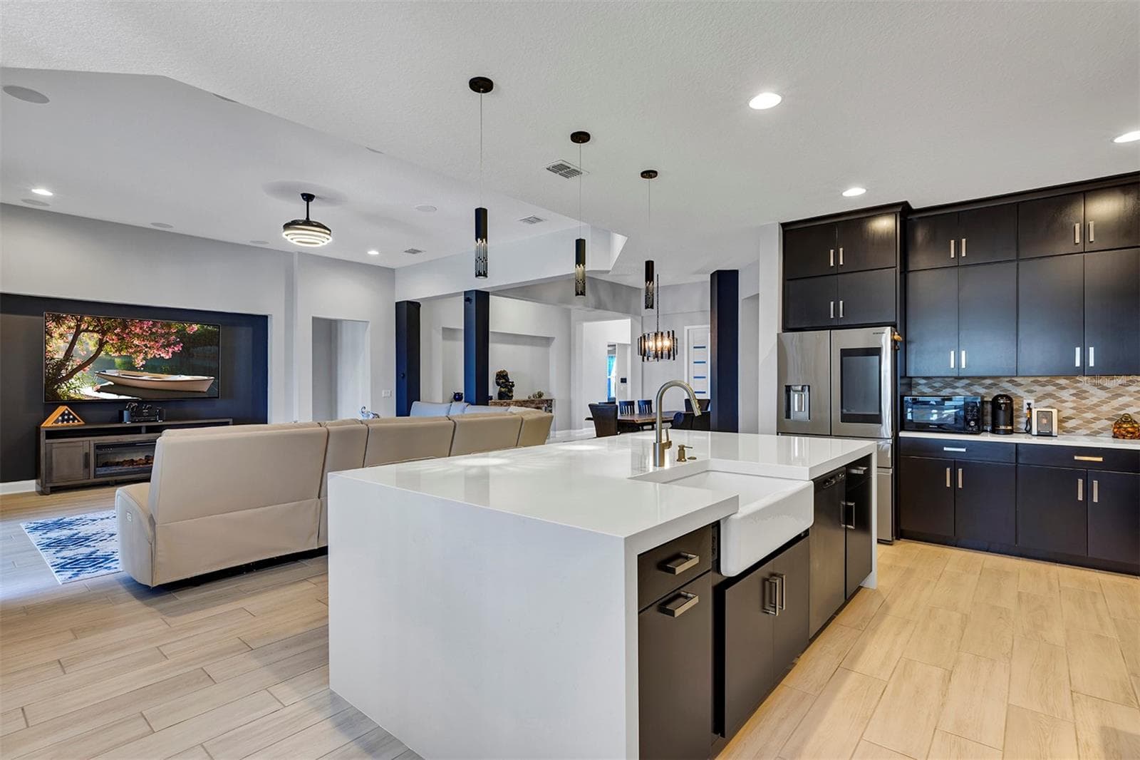 Single Family Residence at 1112 HULL ISLAND DR, OAKLAND, photo 18 of 70