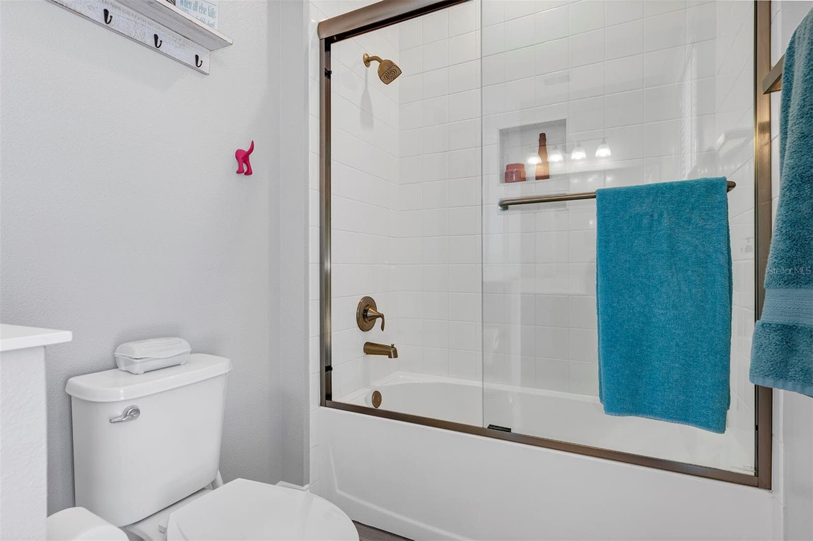 Bathroom #3 - 1112 HULL ISLAND DR, OAKLAND