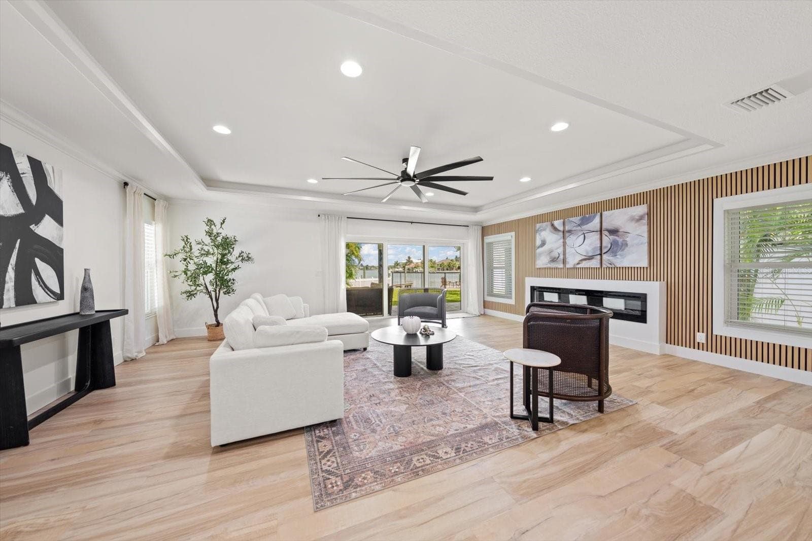 Single Family Residence at 1907 BAY BLVD, INDIAN ROCKS BEACH, photo 14 of 34