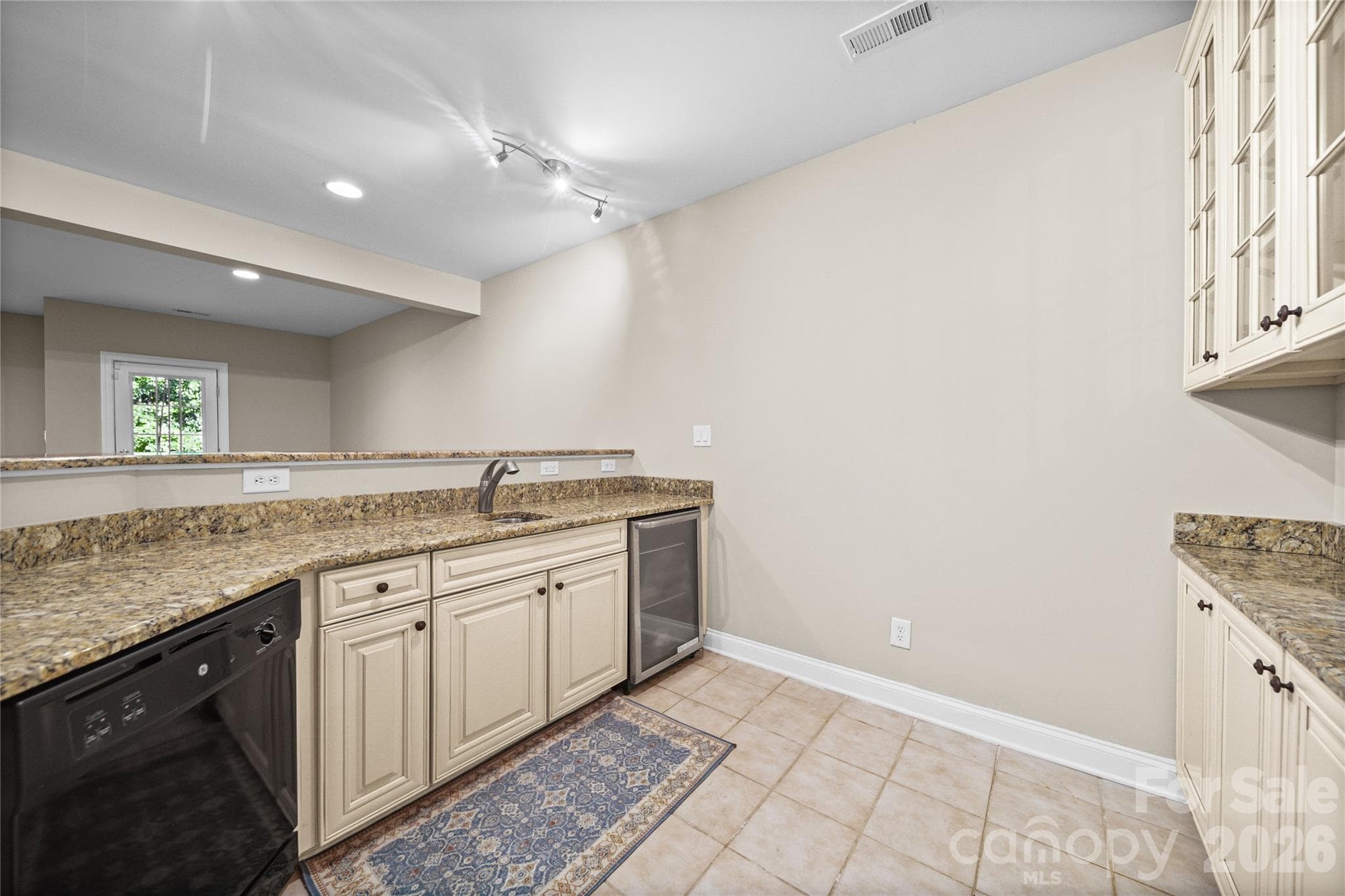 Basement kitchenette - 2246 Donnington Lane NW, Concord