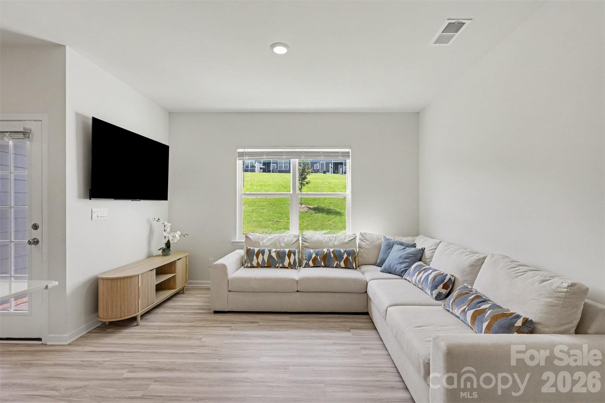 Townhouse at 760 Wagon Cross Court, York, photo 7 of 32