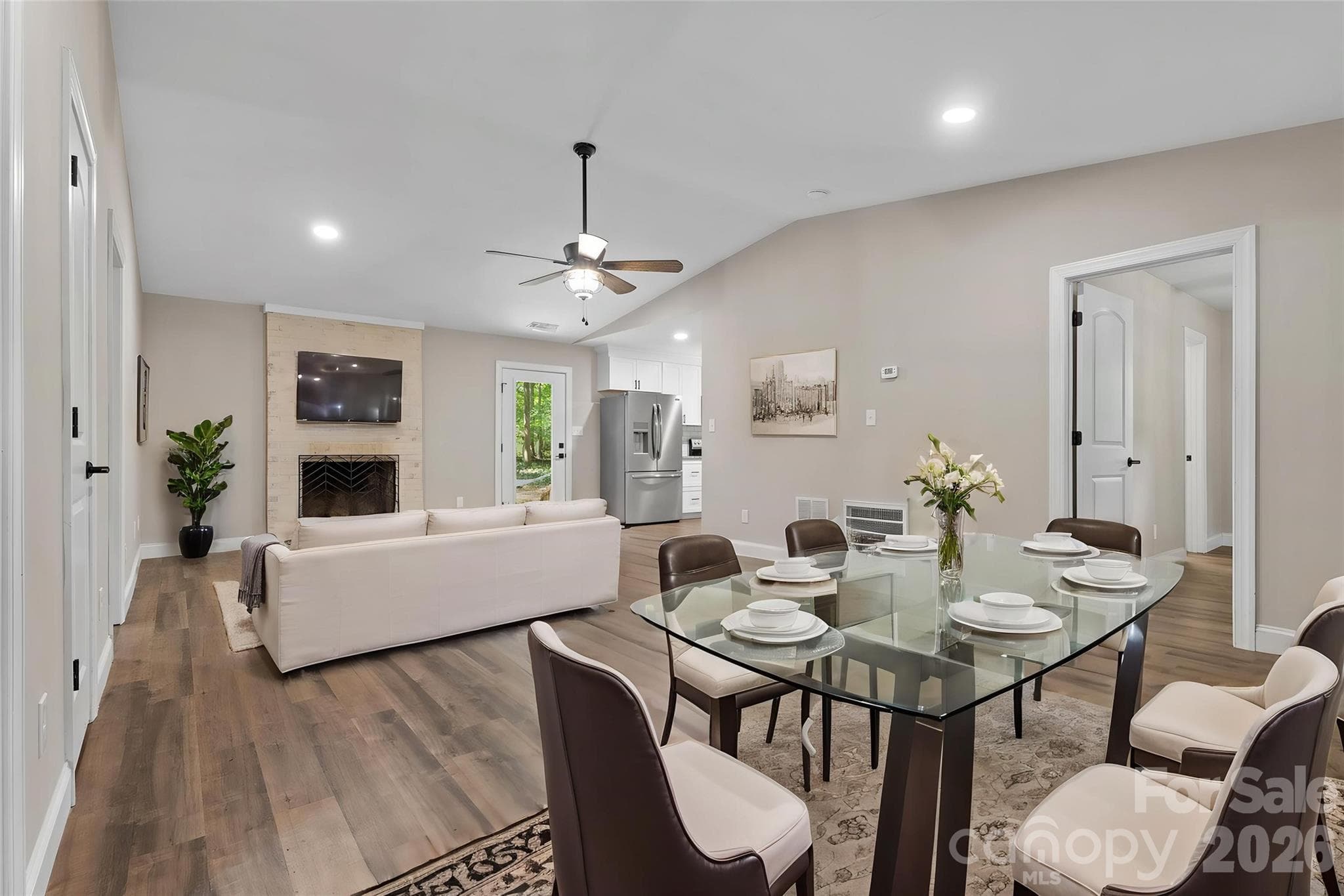 Single Family Residence at Matthews, photo 6 of 37