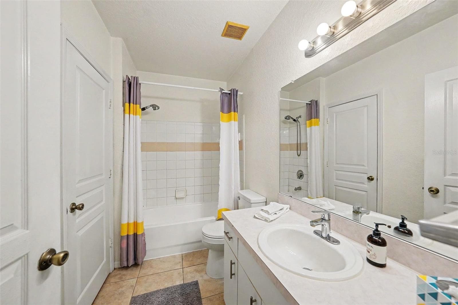 Condominium at 17108 CARRINGTON PARK DR #722, TAMPA, photo 22 of 25