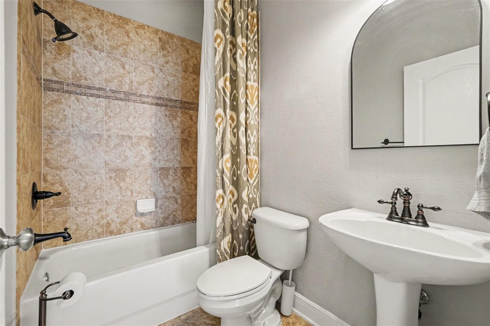 Single Family Residence at 2605 RED FERN DR, DOVER, photo 14 of 32