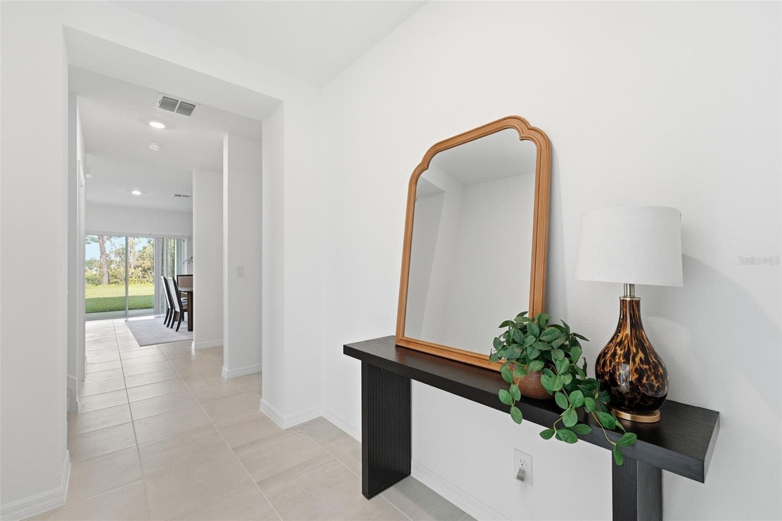 Foyer - 748 FARFIELDS ST, DELAND