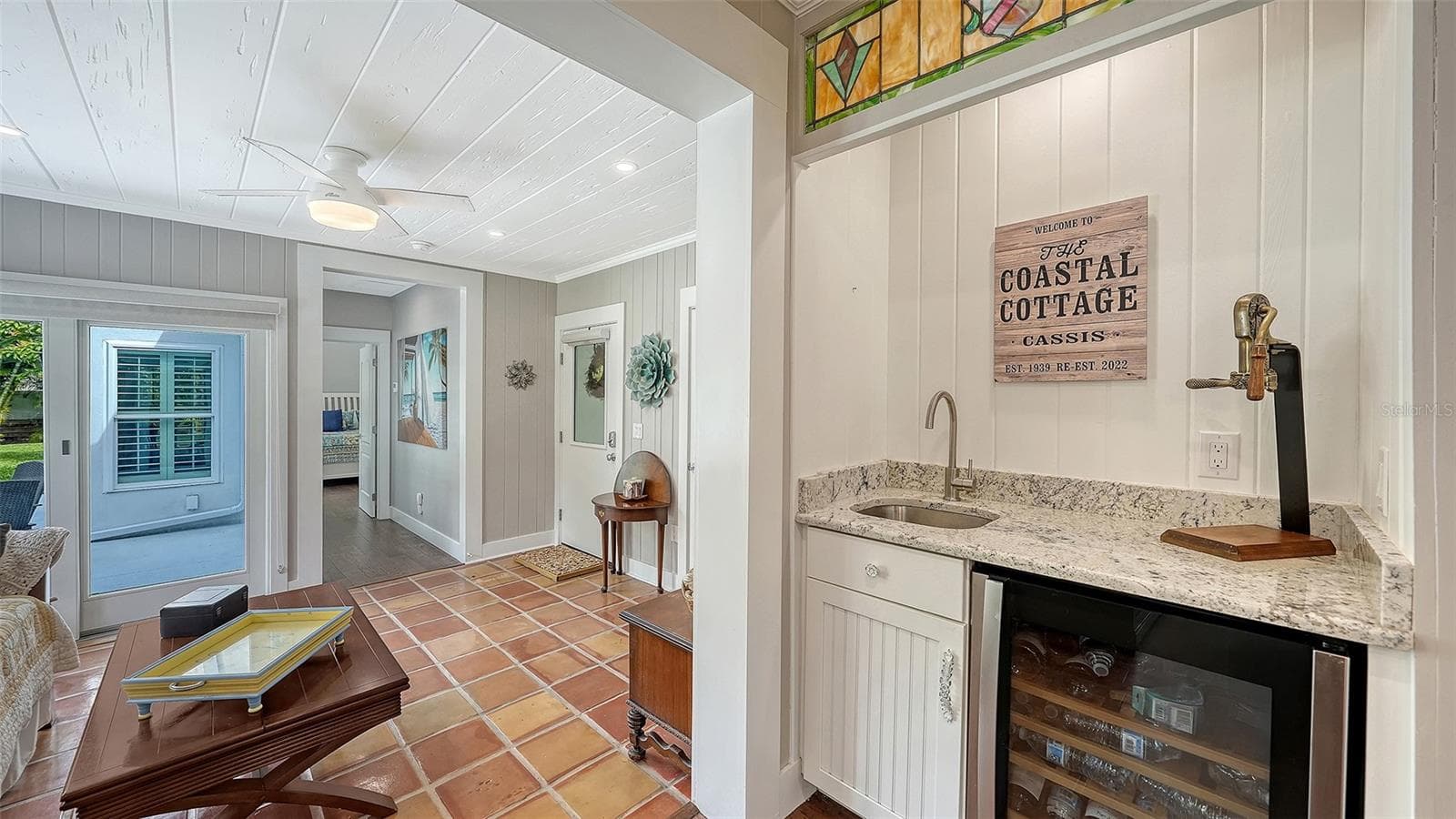 Built in bar - 3606 PALONIA CT, SARASOTA
