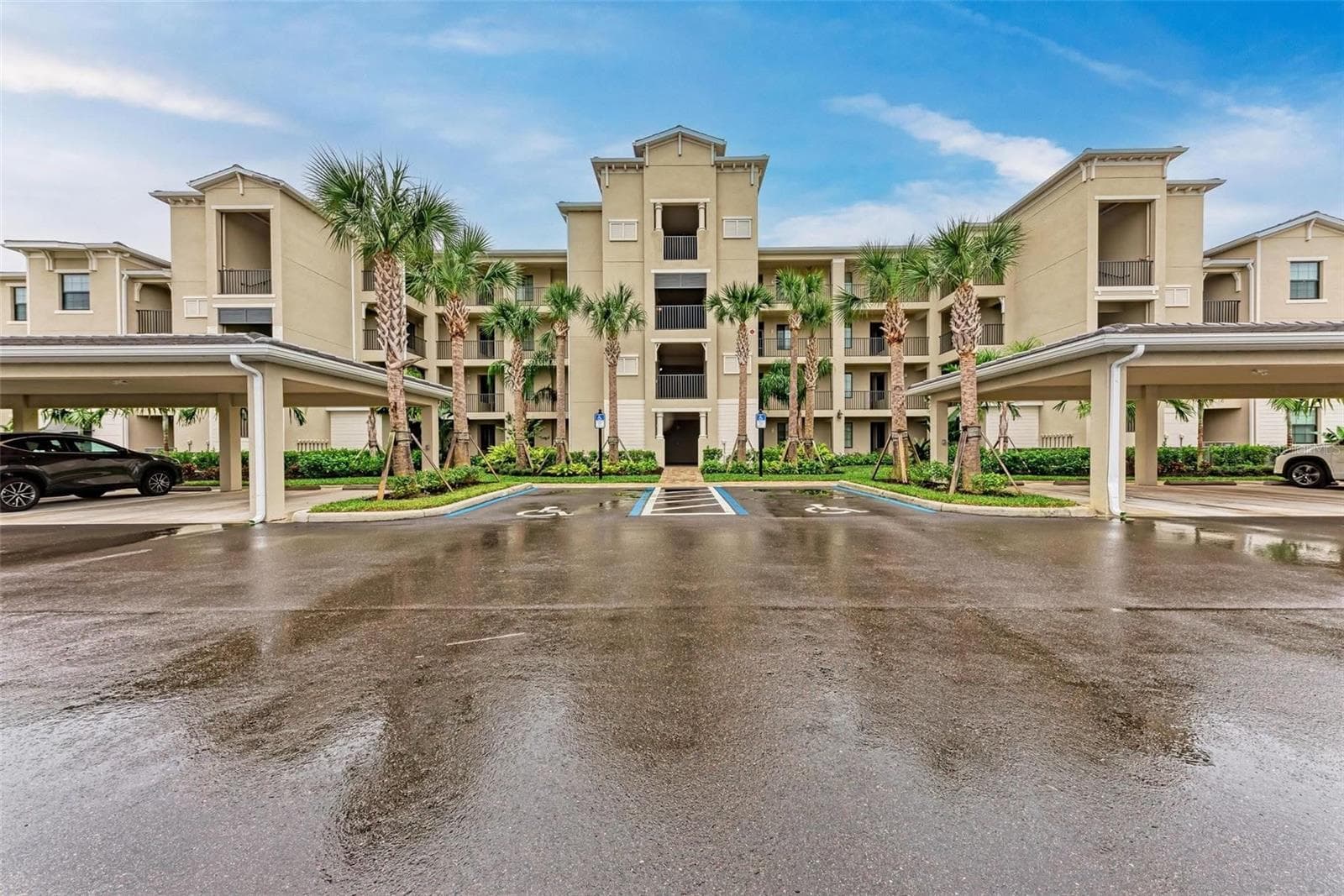 18114 GAWTHROP DR #103