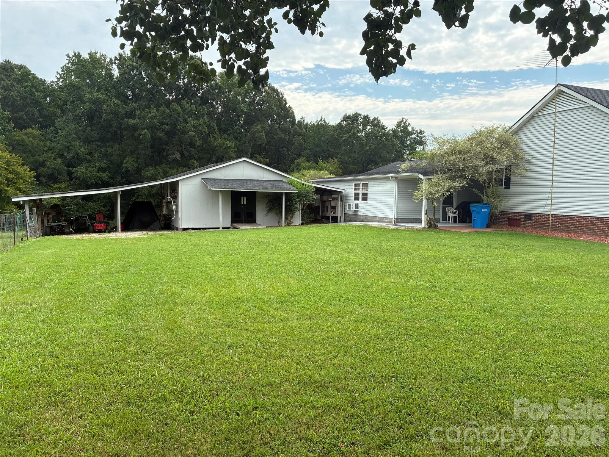 Single Family Residence at 13215 Pine Bluff Road, Midland, photo 11 of 48