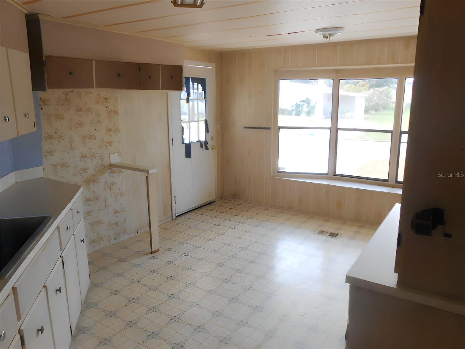 Manufactured Home at 12279 OBRIEN AVE, BROOKSVILLE, photo 13 of 24