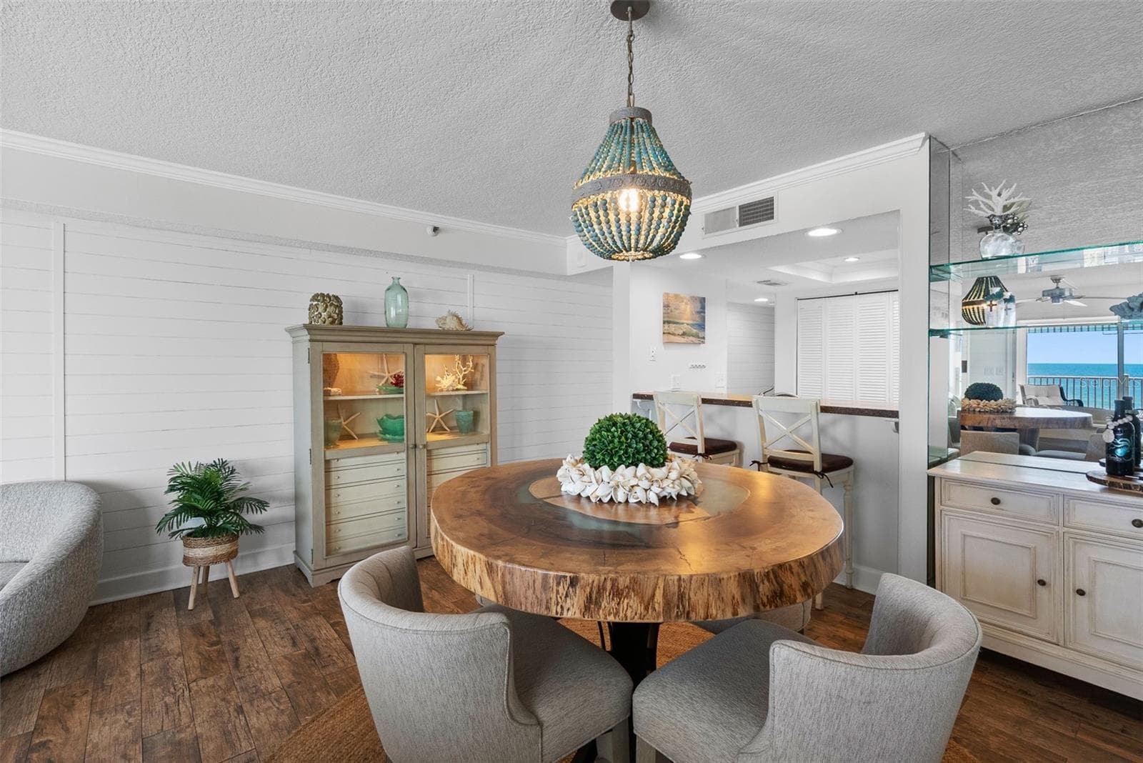 Built in shelving in dining - 17980 GULF BLVD #401, REDINGTON SHORES