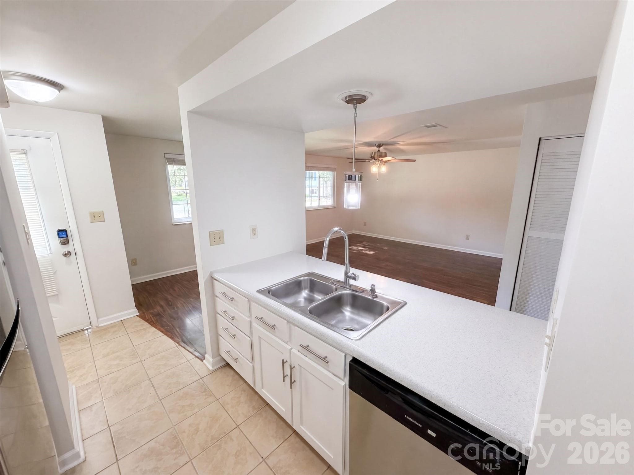 Single Family Residence at 3618 Gustar Court, Charlotte, photo 7 of 17