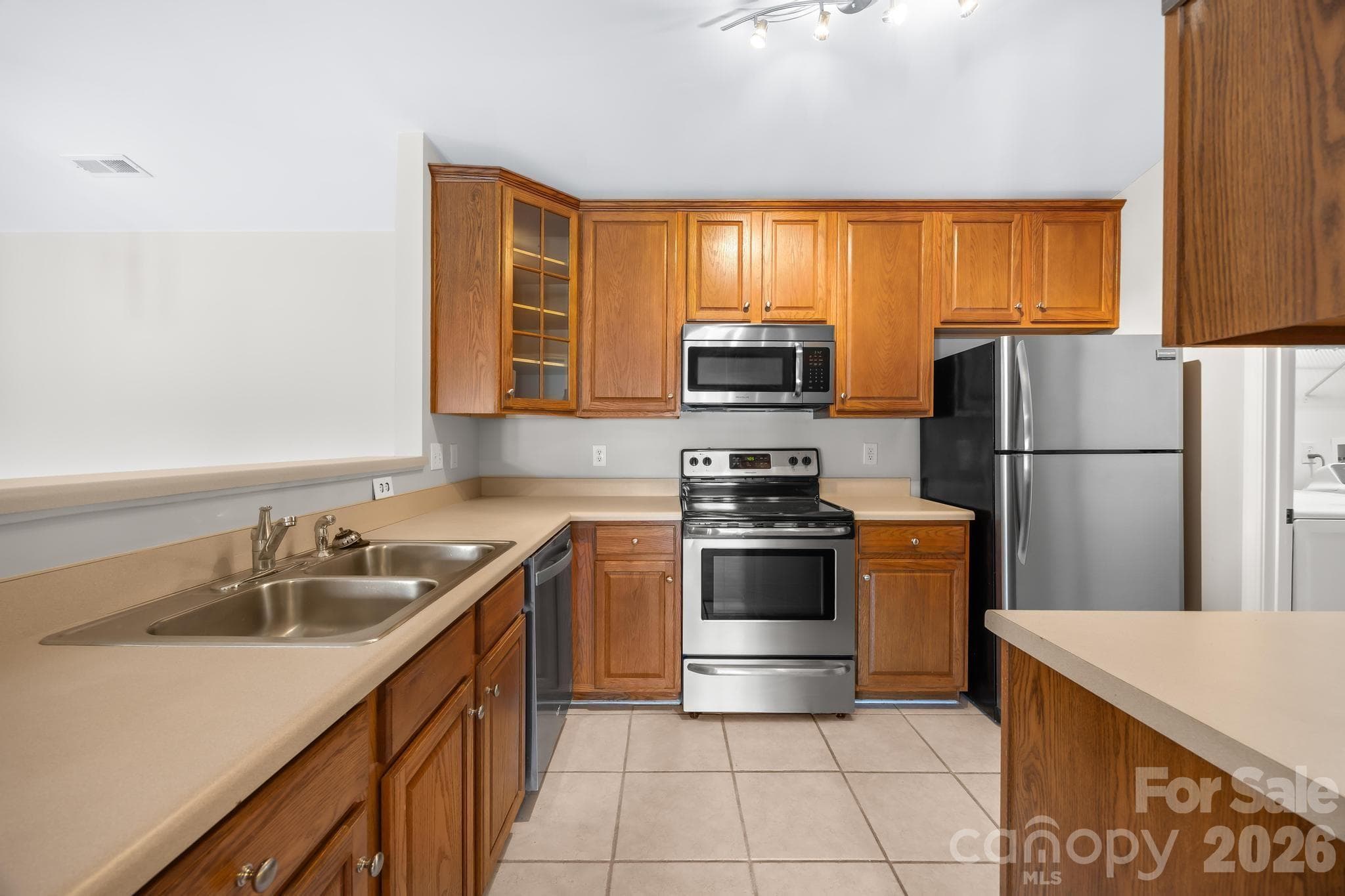 Condominium at 19747 Deer Valley Drive, Cornelius, photo 12 of 34