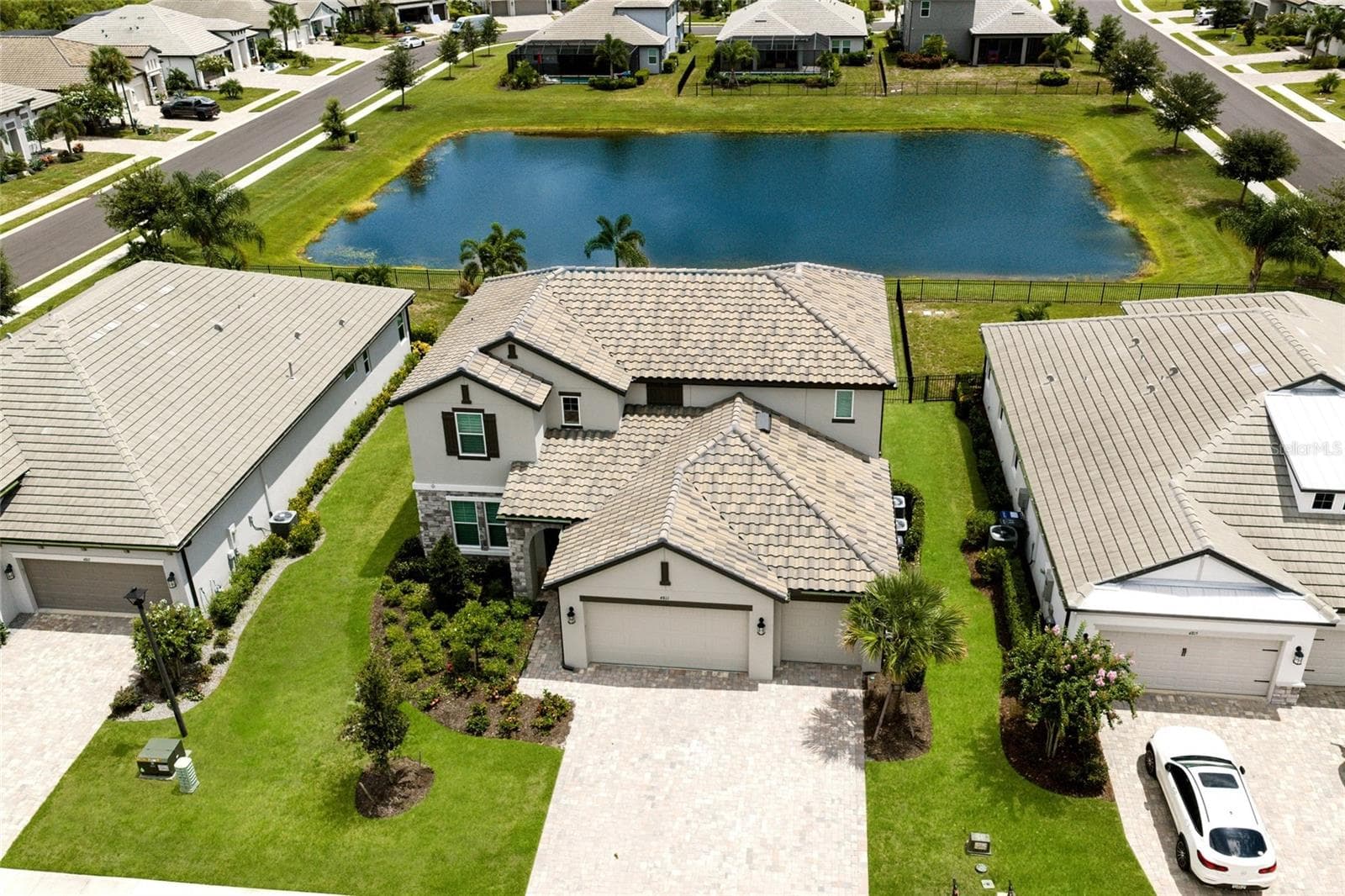 Single Family Residence at 4811 HONEY DEW LN, BRADENTON, photo 5 of 59