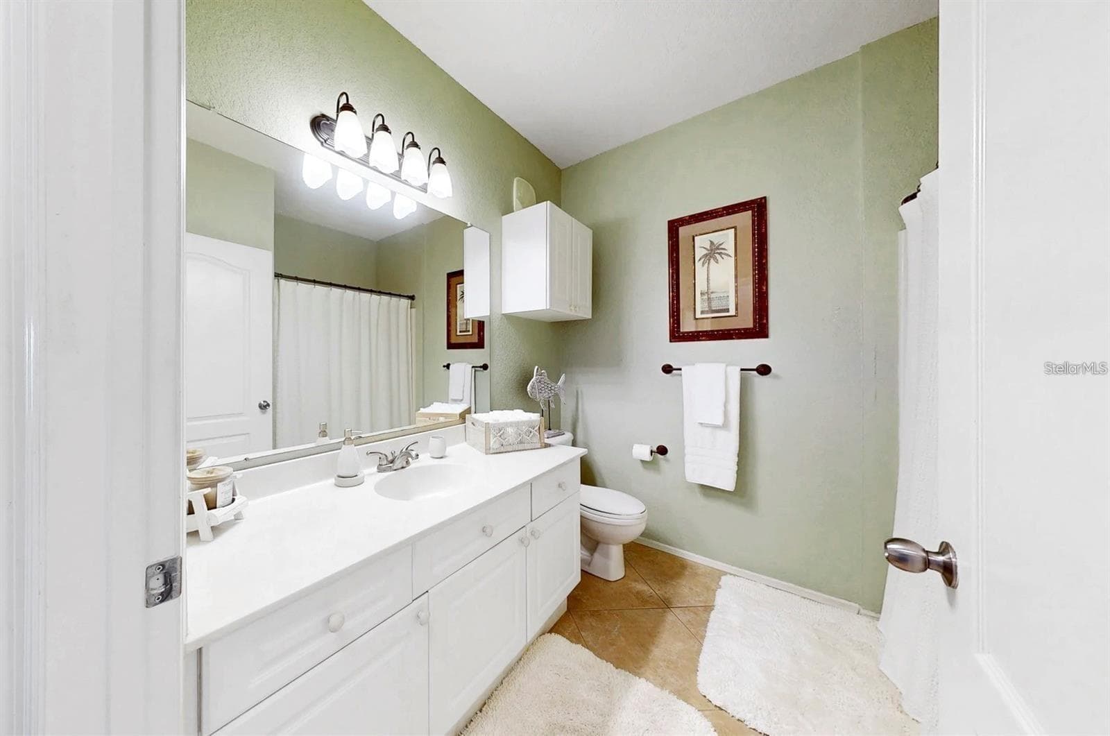 Condominium at 2773 VIA CIPRIANI #1330B, CLEARWATER, photo 14 of 22