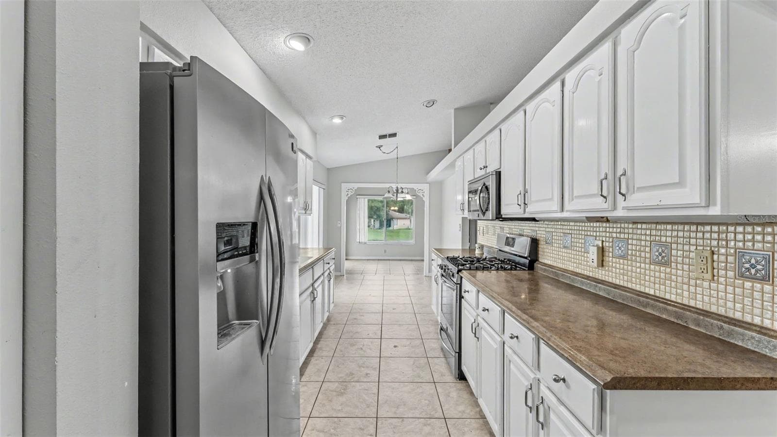 Kitchen - 2191 SILVER RE DR, LAKELAND