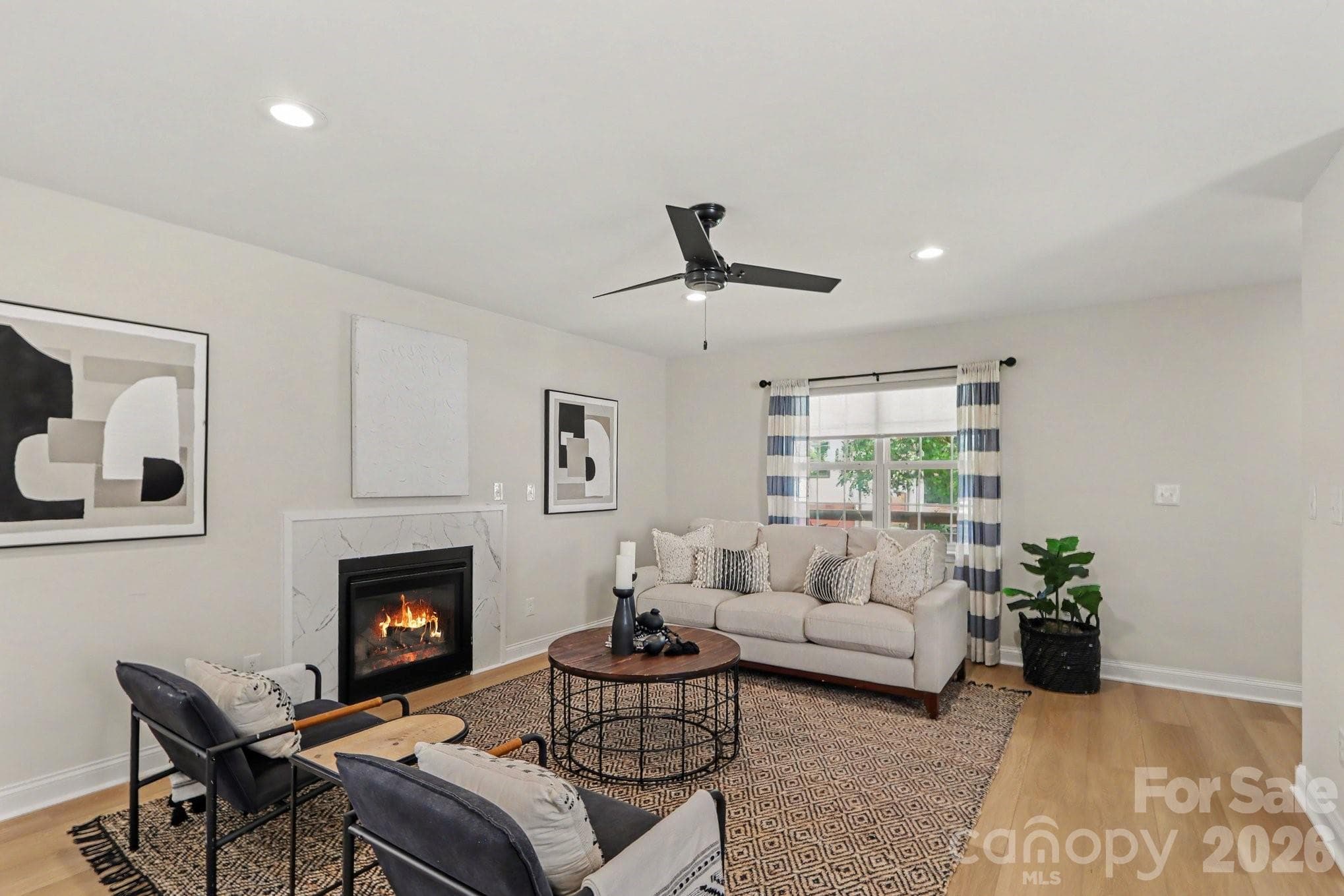 Single Family Residence at 842 Belmont Avenue, Charlotte, photo 4 of 28