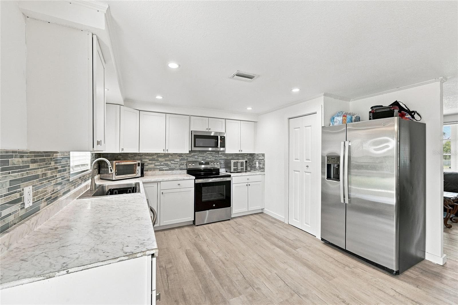 Single Family Residence at 457 GARFIELD AVE NW, PORT CHARLOTTE, photo 10 of 27