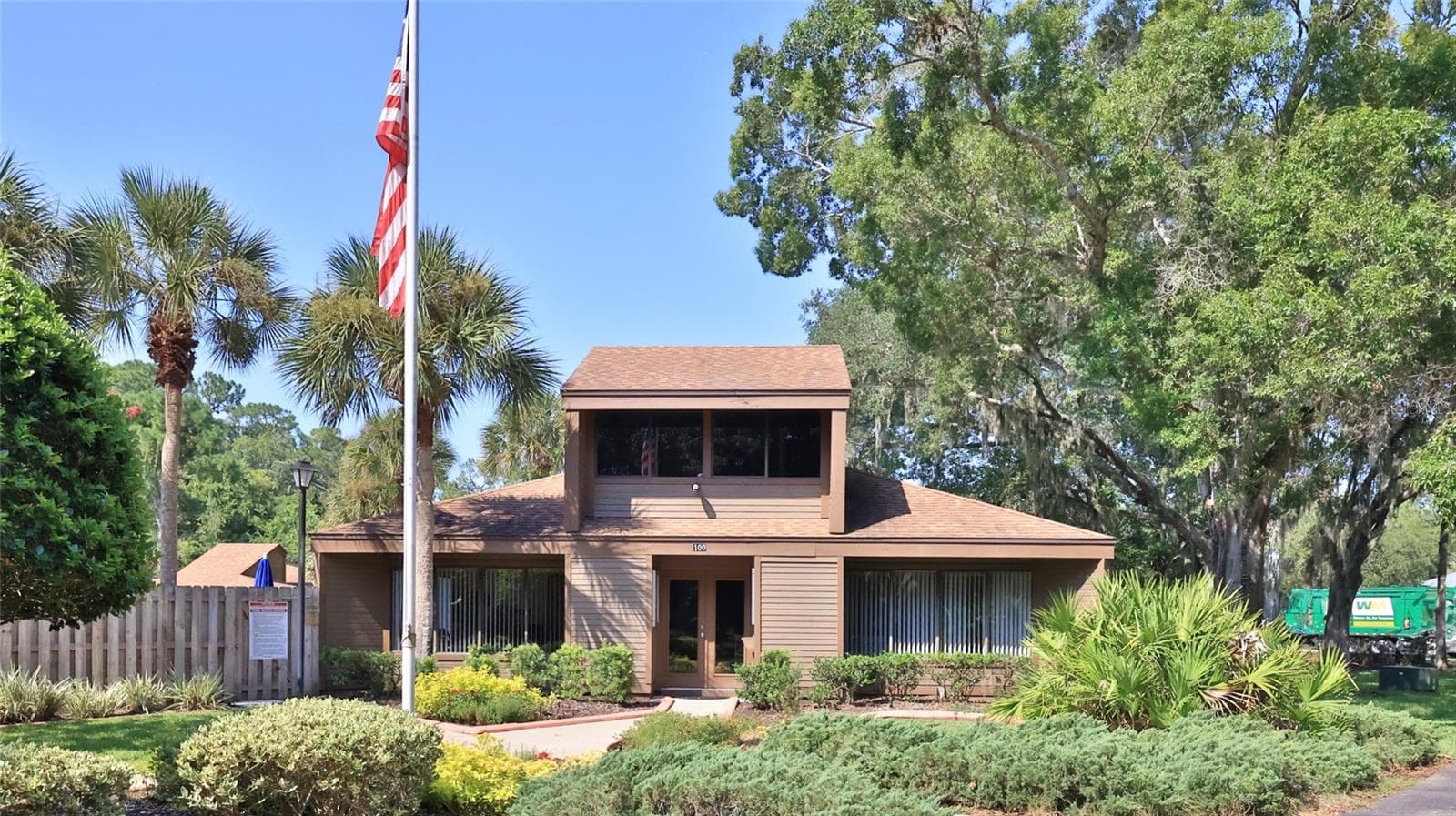 Club House Center - 5 SHERBURY CT, PALM COAST