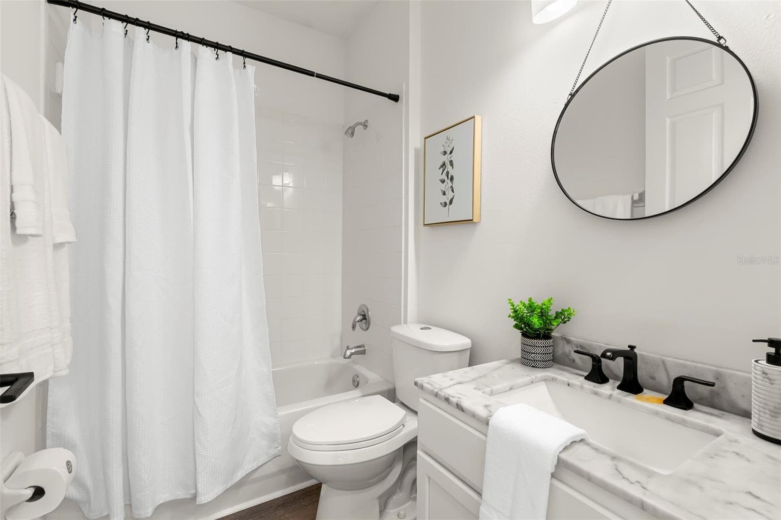 Downstairs Full Bathroom - 14743 CANOPY DR, TAMPA
