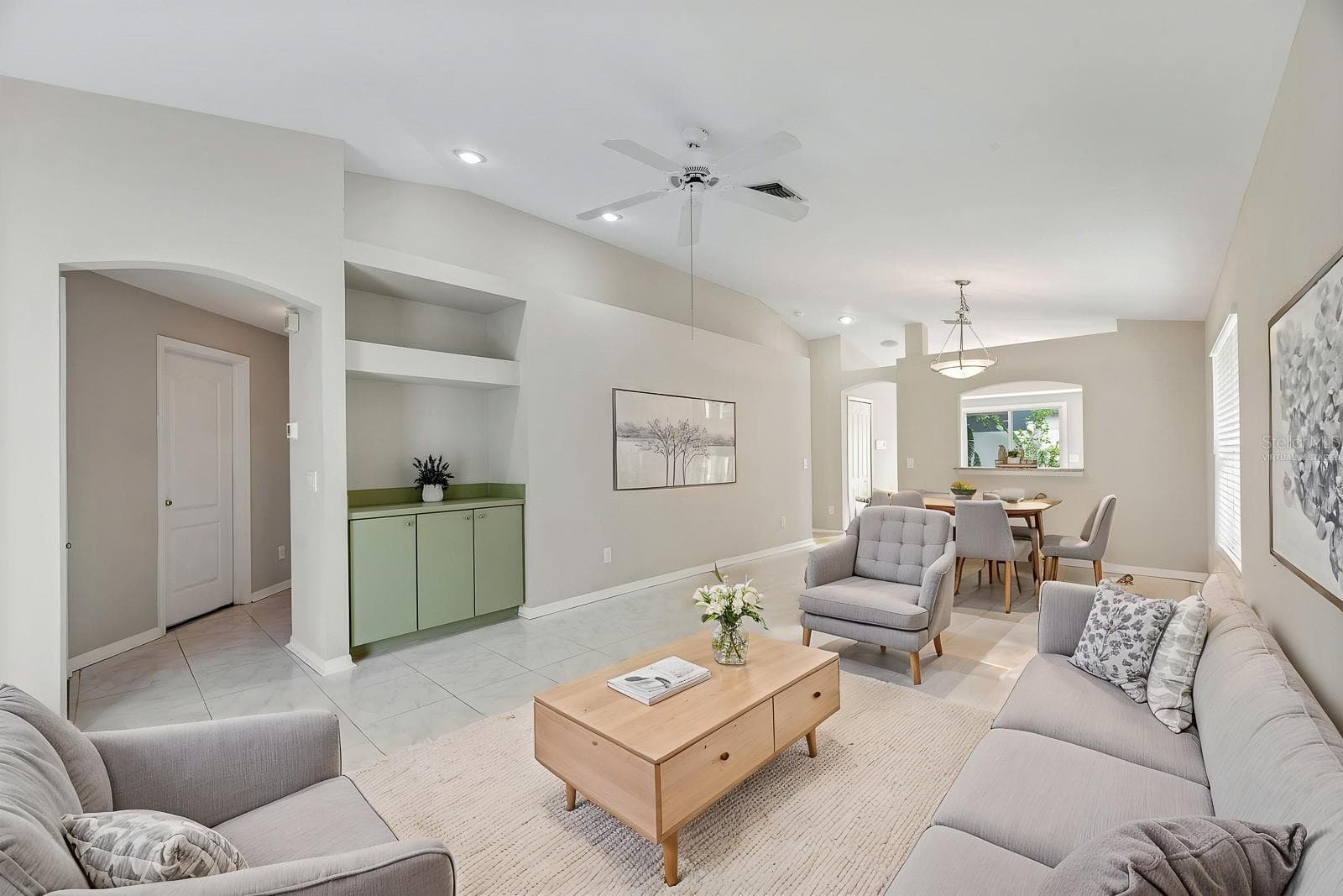 Virtually Staged - 8309 QUARTER HORSE DR, RIVERVIEW