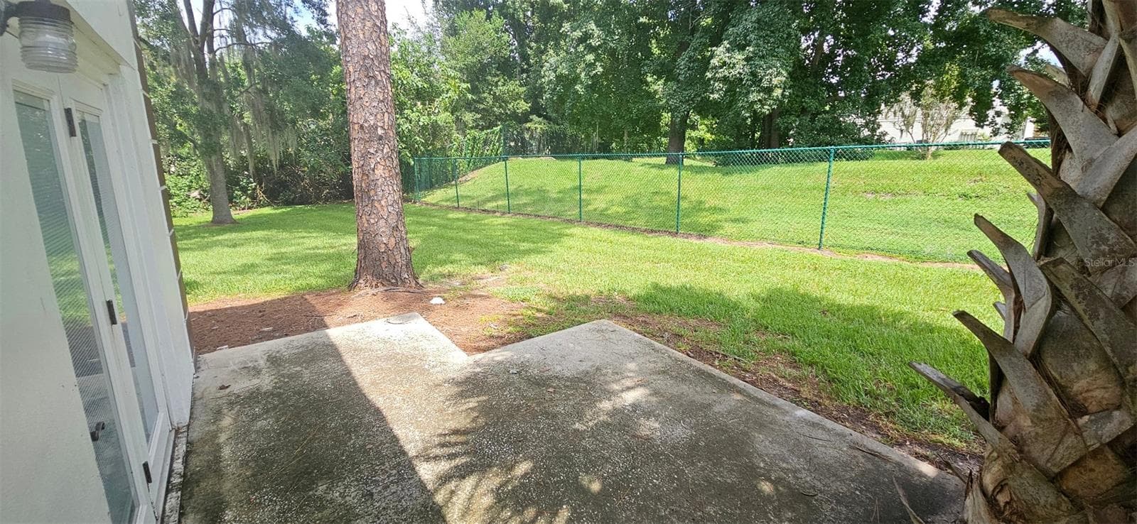 Your own walk out porch - 2405 SE 16TH AVE #B, OCALA
