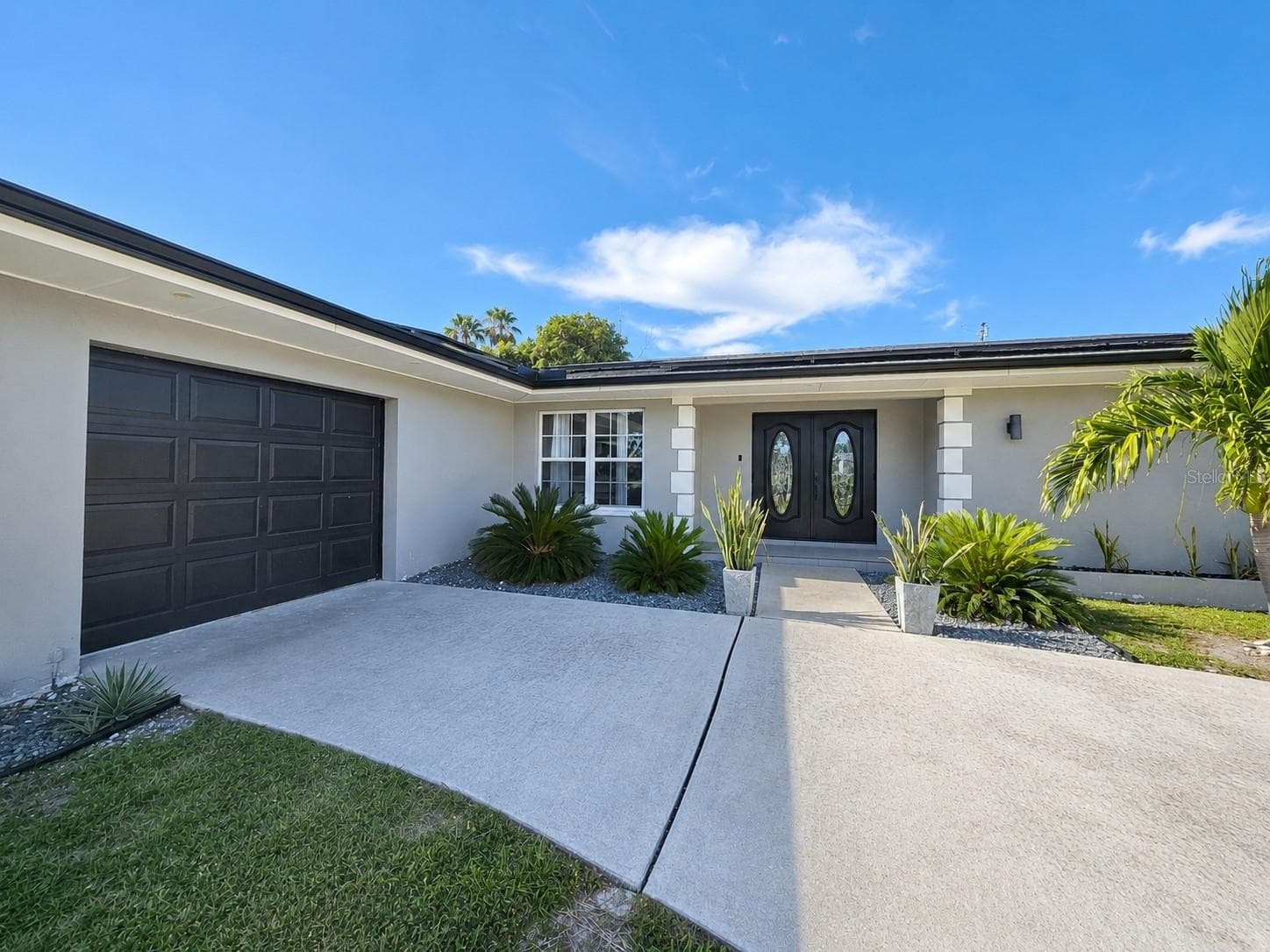 Single Family Residence at 1419 SHELBY PKWY, CAPE CORAL, photo 2 of 50