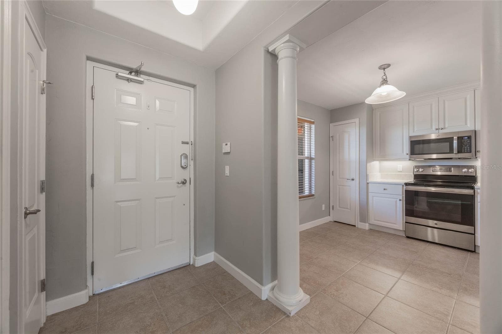 Condominium at 424 LUNA BELLA LN #332, NEW SMYRNA BEACH, photo 4 of 40