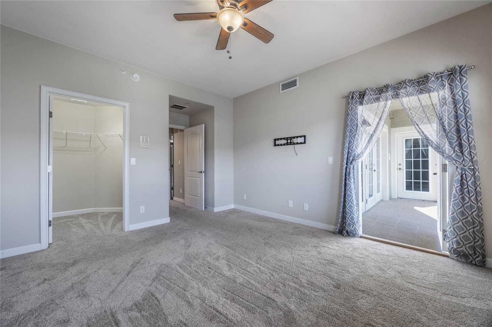 Condominium at 424 LUNA BELLA LN #332, NEW SMYRNA BEACH, photo 23 of 40