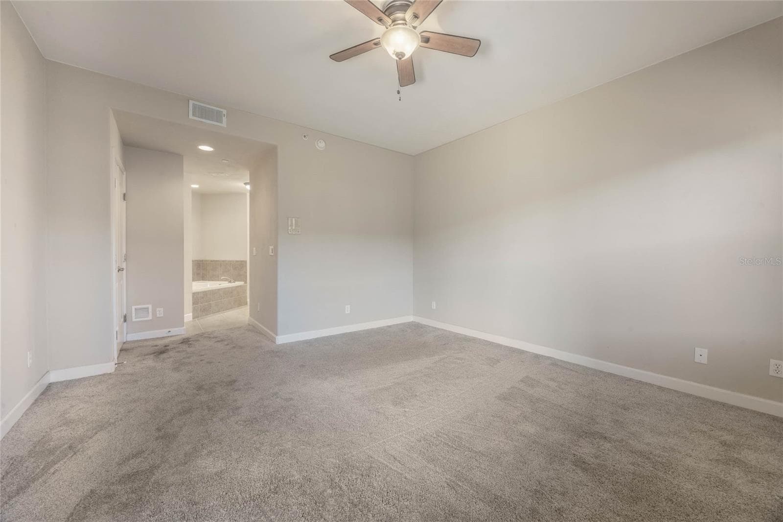 Condominium at 424 LUNA BELLA LN #332, NEW SMYRNA BEACH, photo 26 of 40
