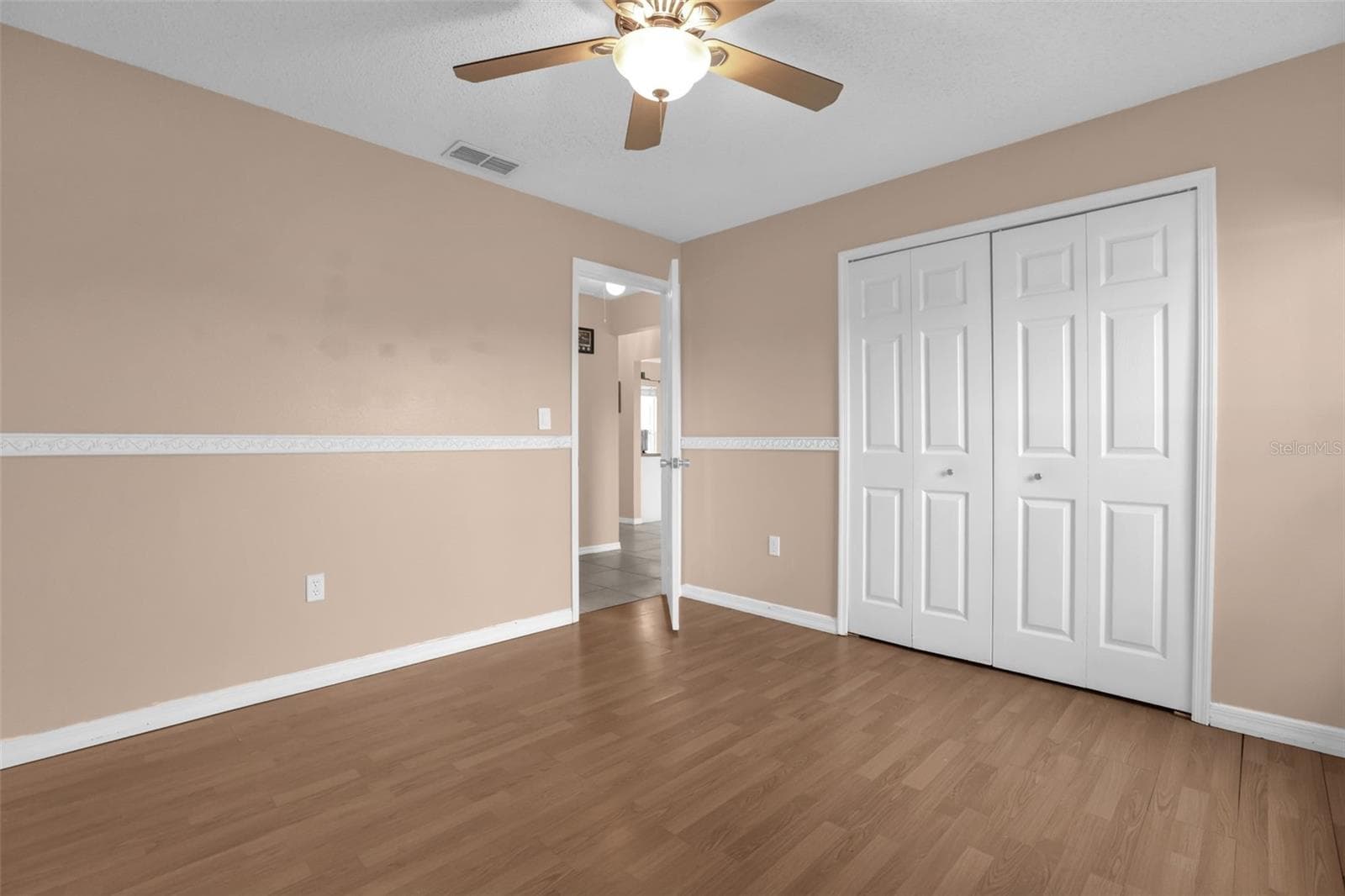 Single Family Residence at 418 GROVEPARK DR, DAVENPORT, photo 15 of 28