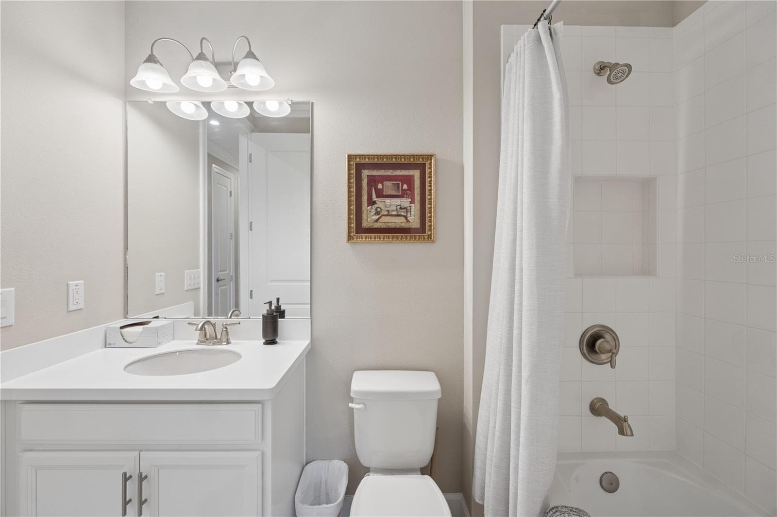 Guest bathroom - 4344 CAIROLI CT, WESLEY CHAPEL