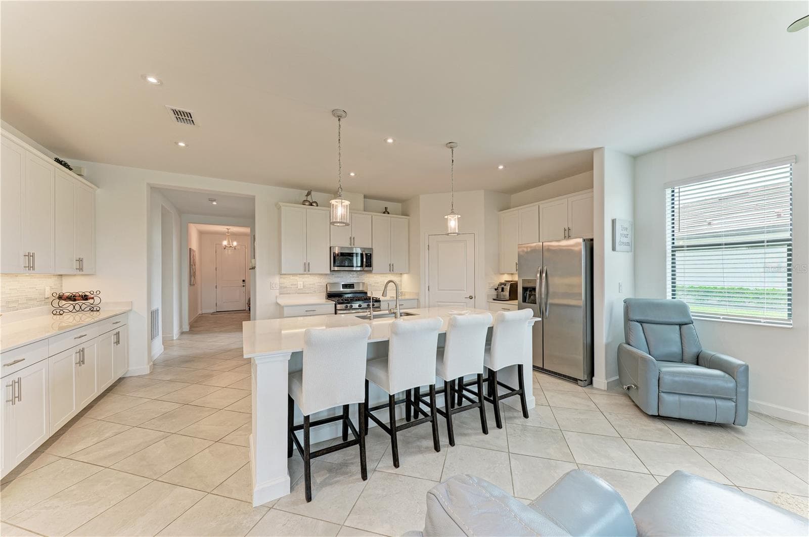 Single Family Residence at 5212 BLUE CRUSH ST, LAKEWOOD RANCH, photo 12 of 66