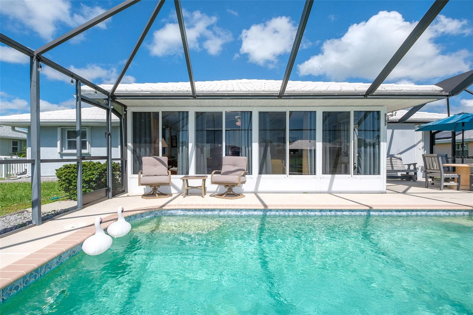 Great enclosed FL room - 9296 ARRID CIR, PORT CHARLOTTE