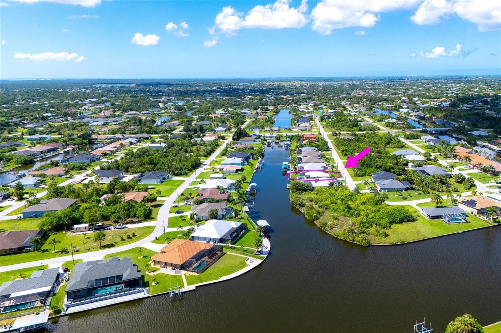 Easy access to canal heading to the lock - 9296 ARRID CIR, PORT CHARLOTTE