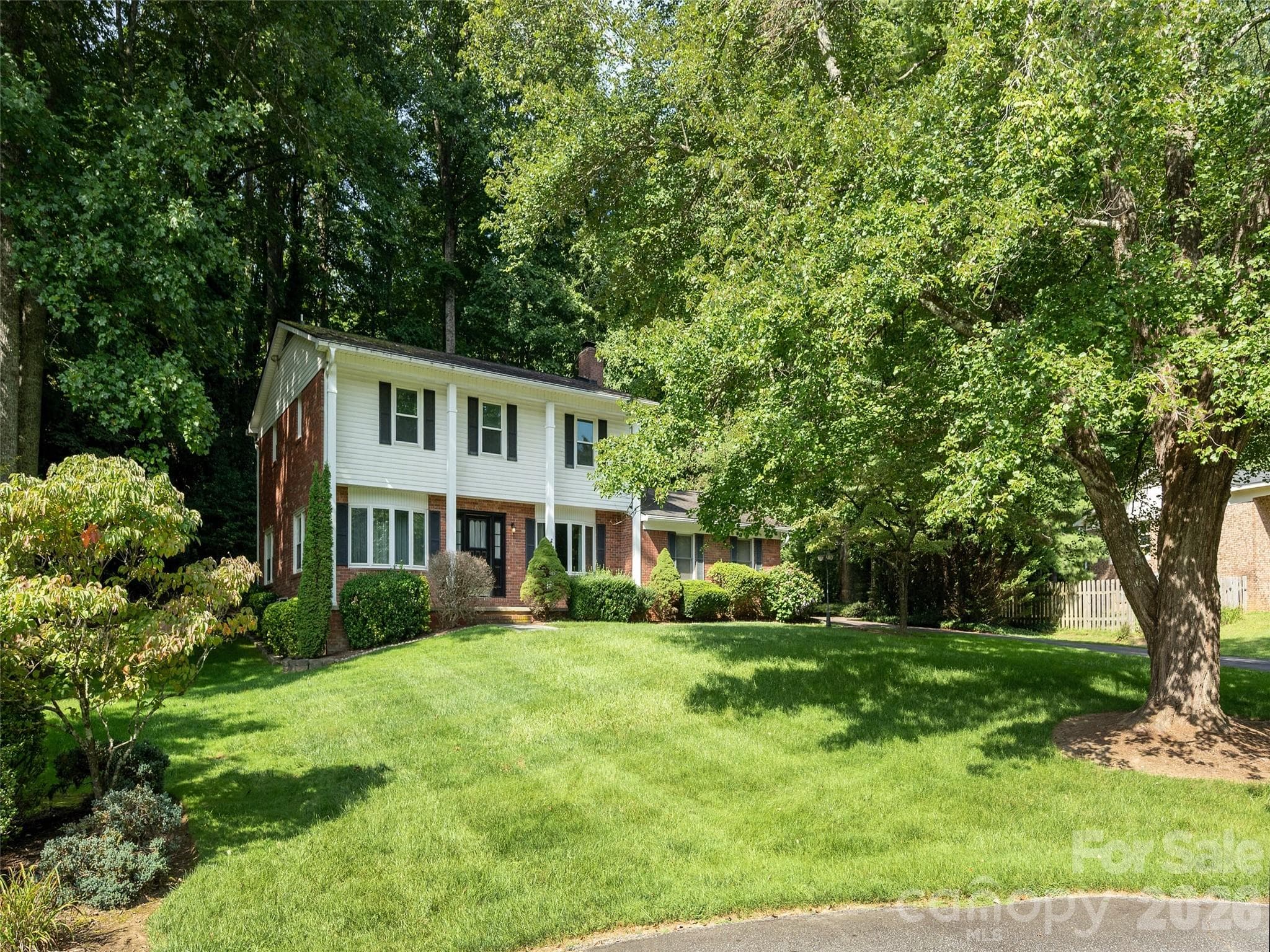 Single Family Residence at 211 Ginseng Lane, Hendersonville, photo 37 of 38