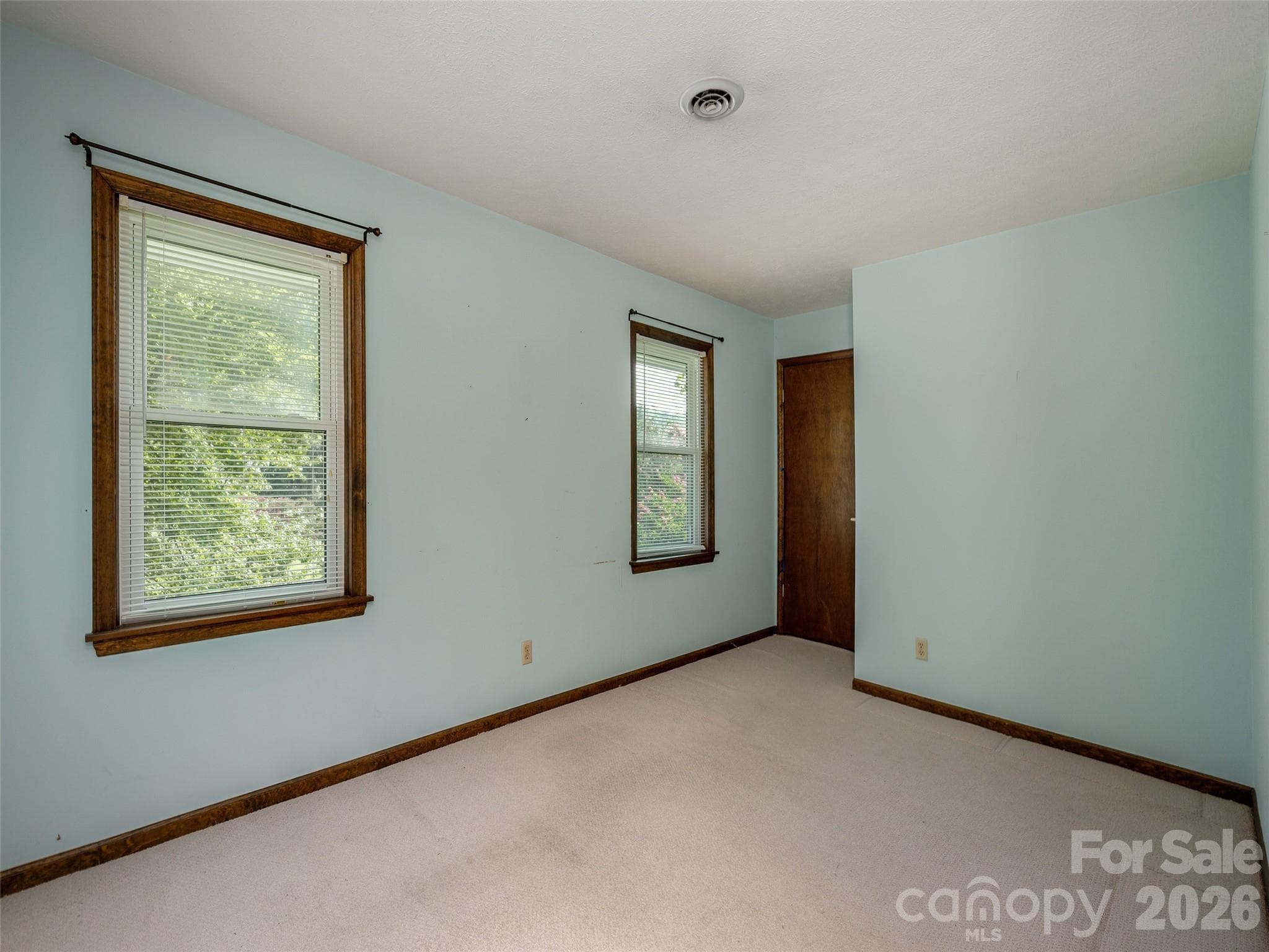 Single Family Residence at 211 Ginseng Lane, Hendersonville, photo 23 of 38