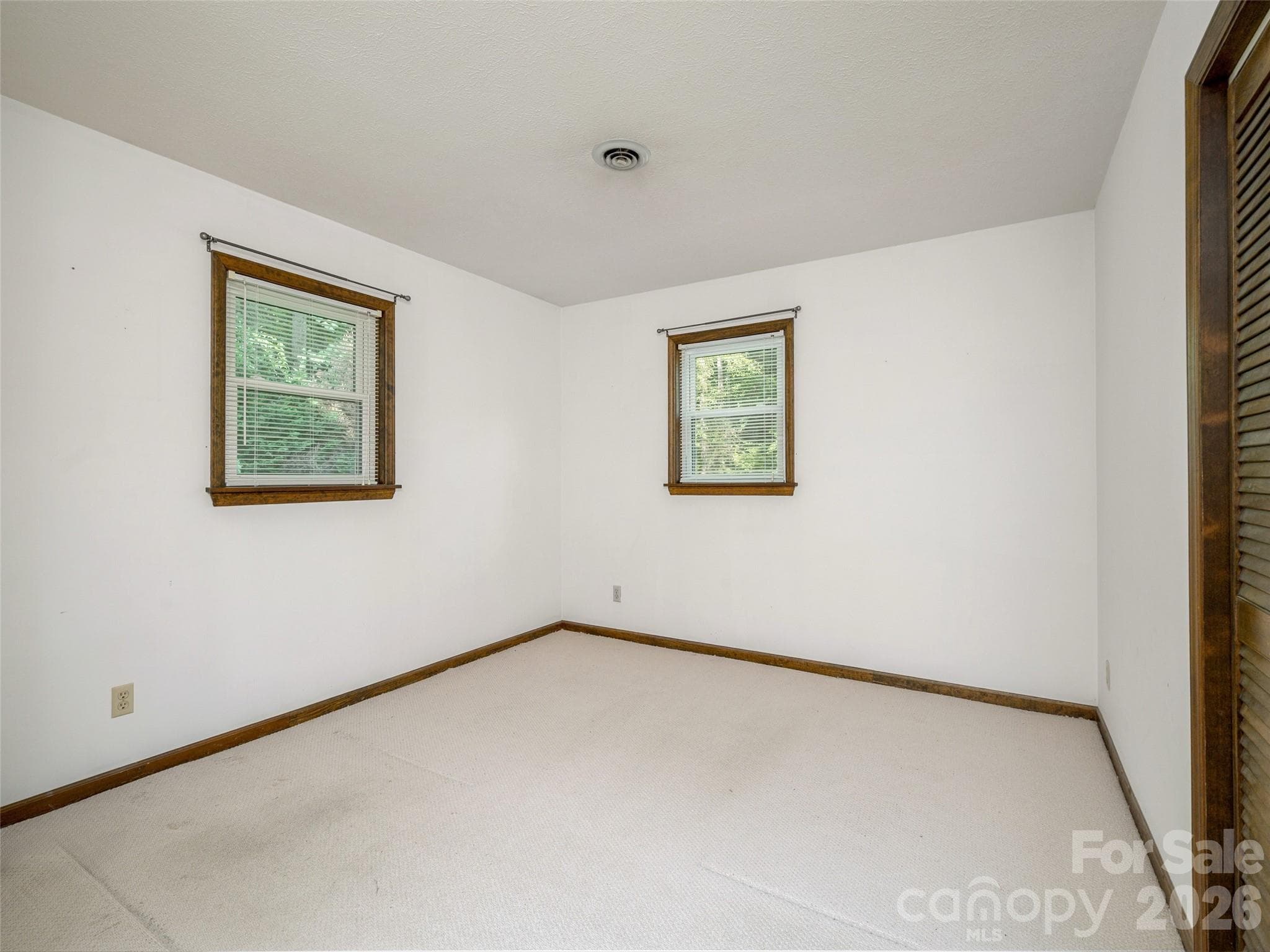 Single Family Residence at 211 Ginseng Lane, Hendersonville, photo 25 of 38