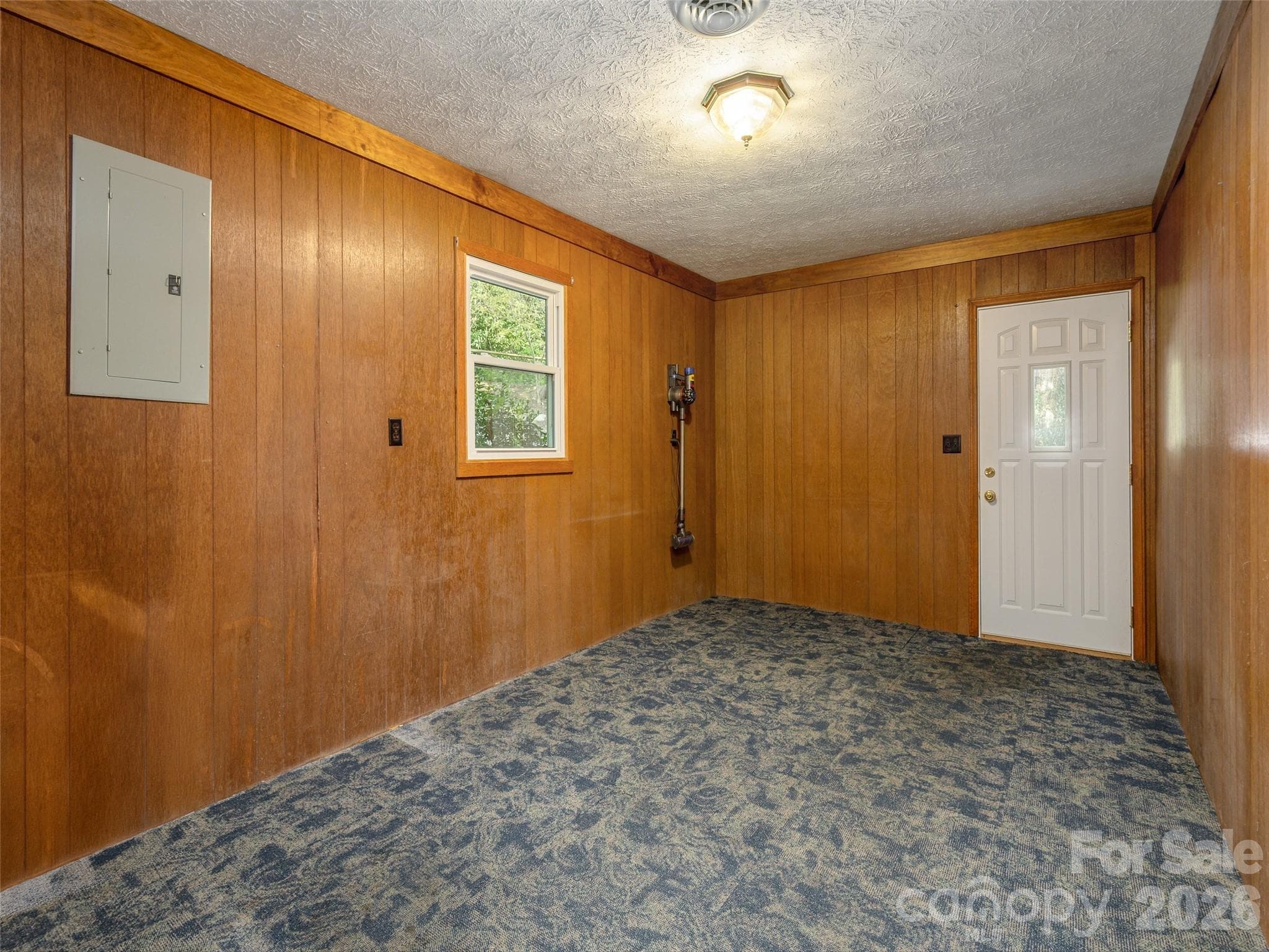 Single Family Residence at 211 Ginseng Lane, Hendersonville, photo 28 of 38