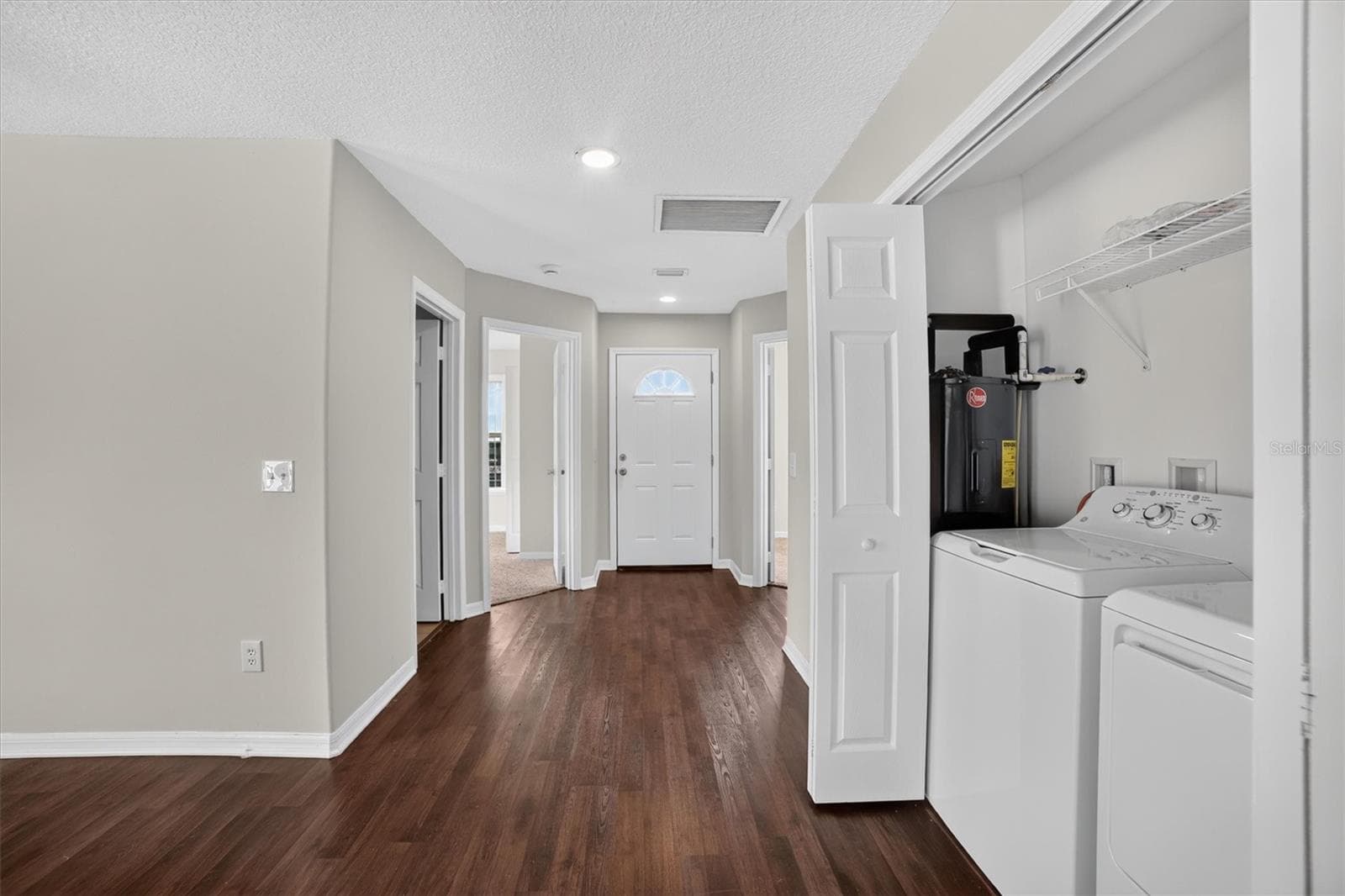 Single Family Residence at TRIANGLE PARK, LAKE CITY, photo 6 of 33