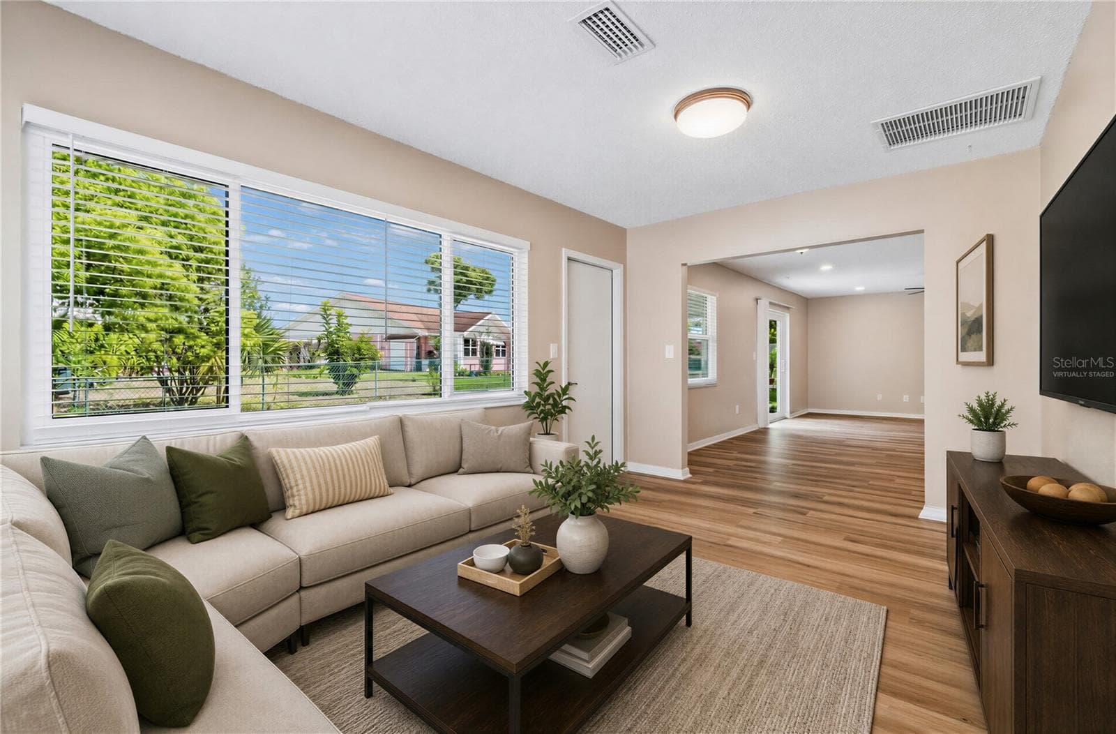Virtually staged - 209 GENET CT, SUN CITY CENTER