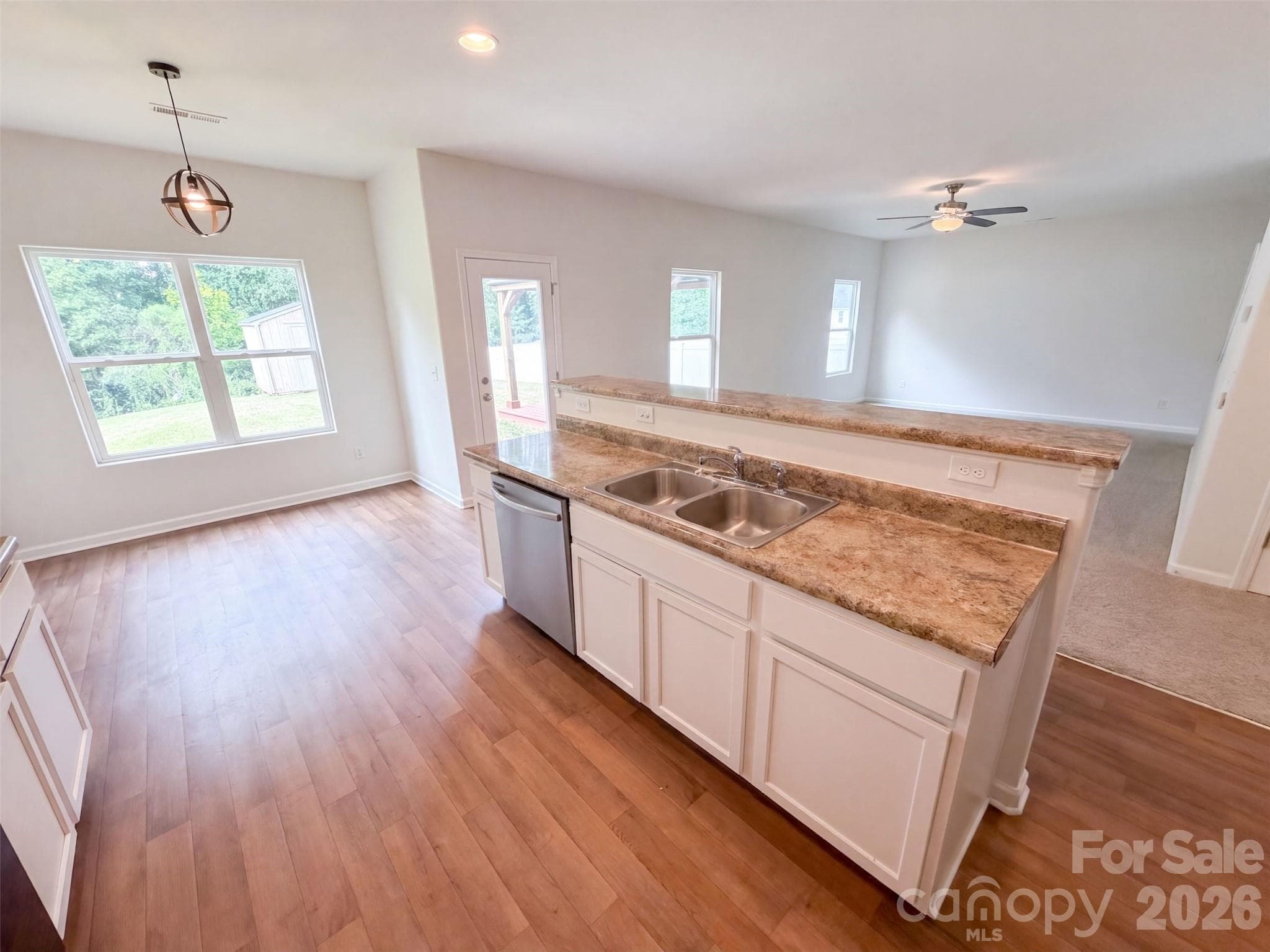 Single Family Residence at 8815 First Run Court, Charlotte, photo 7 of 24