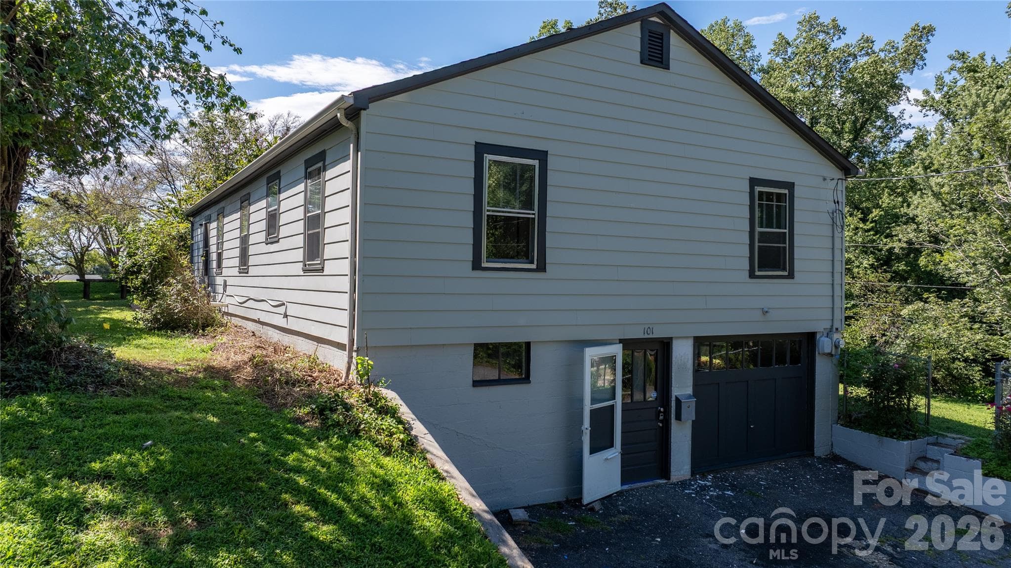Single Family Residence at 101 Harris Drive, Morganton, photo 22 of 25