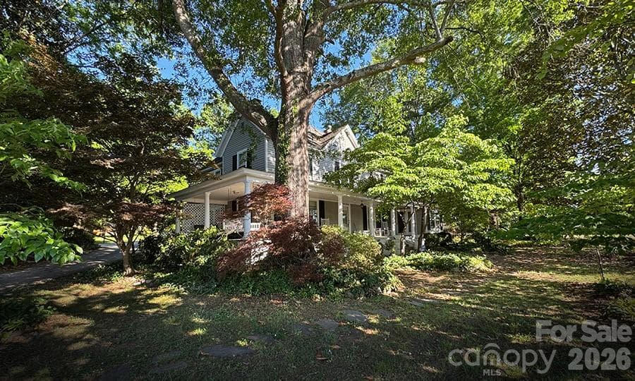 Single Family Residence at 842 N Aspen Street, Lincolnton
