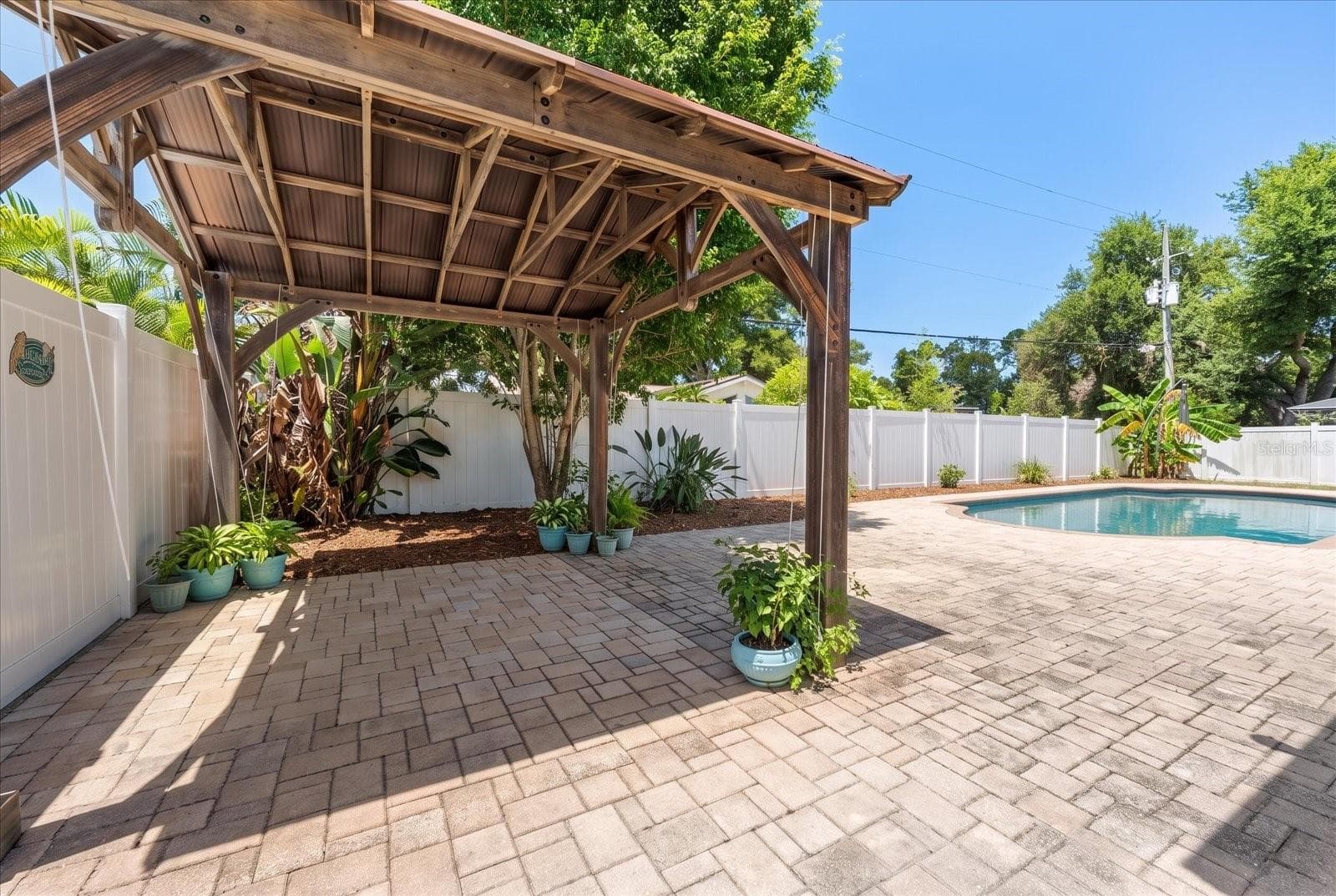 Virtually enhanced - 10928 118TH ST, SEMINOLE