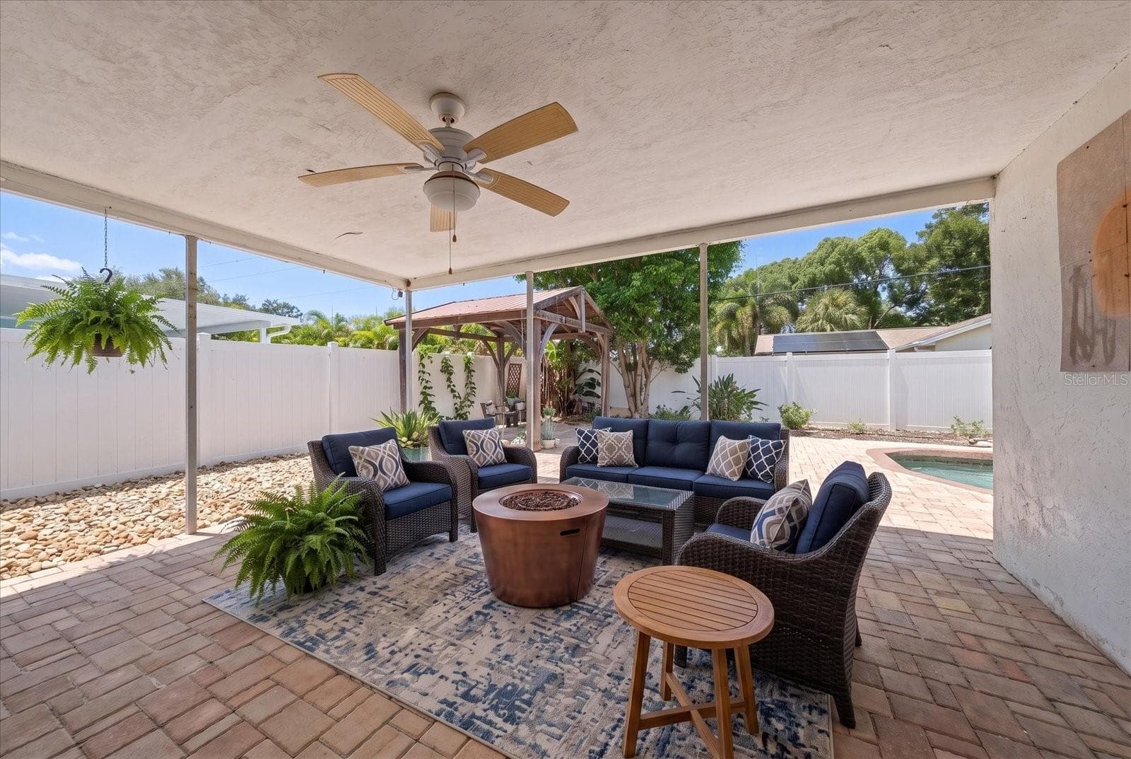 Virtually enhanced - 10928 118TH ST, SEMINOLE