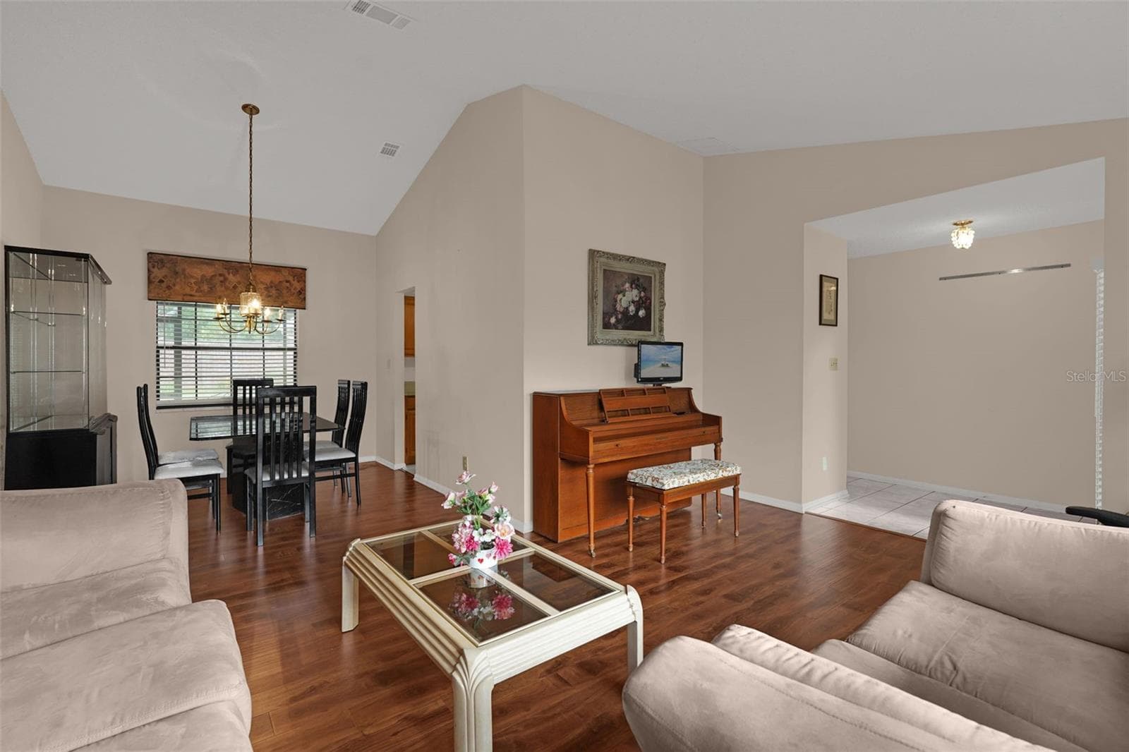 Single Family Residence at 3044 CRESTED CIR, ORLANDO, photo 8 of 38