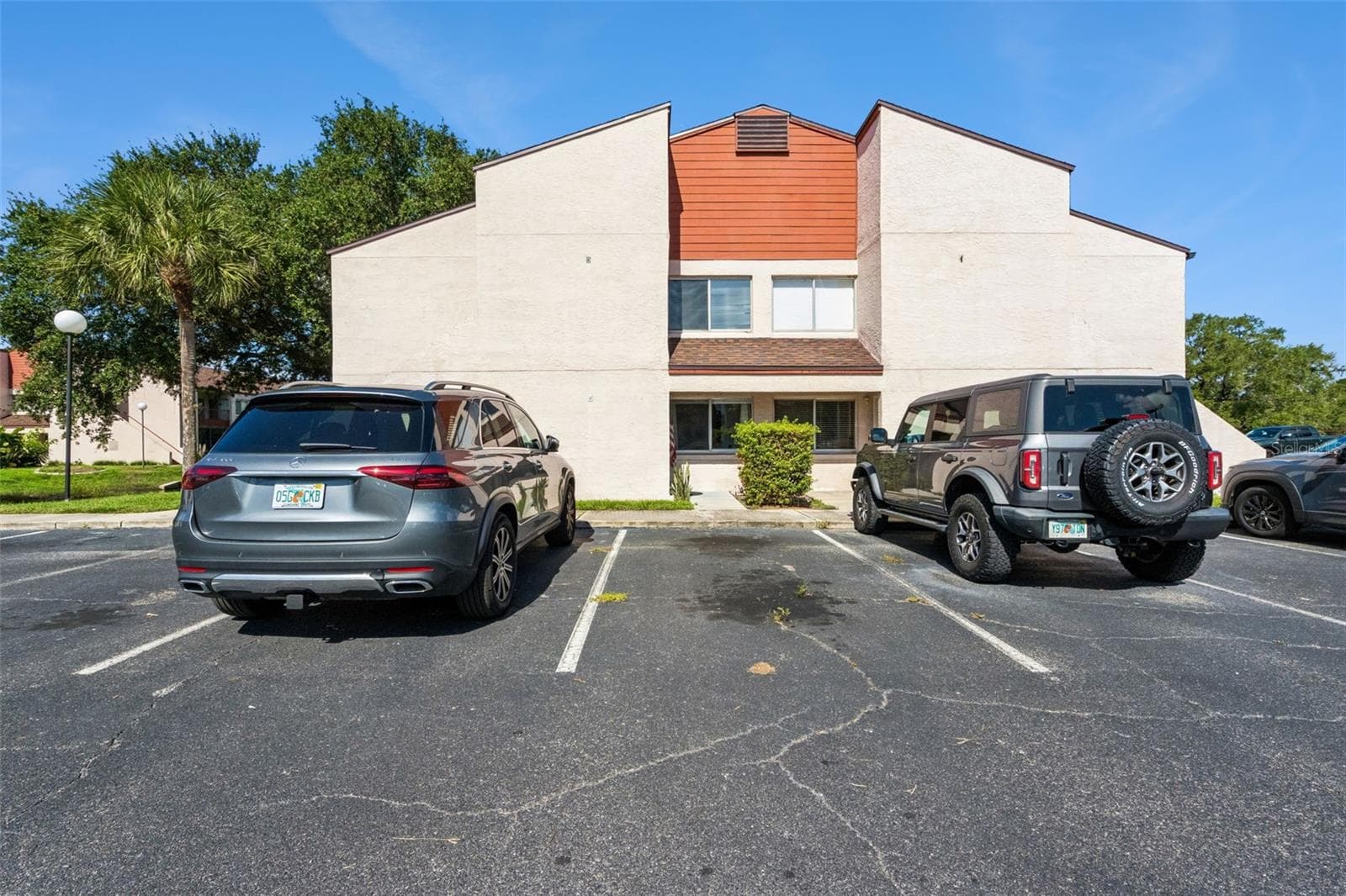 2514 LAKEWAY BRANCH DR #3205