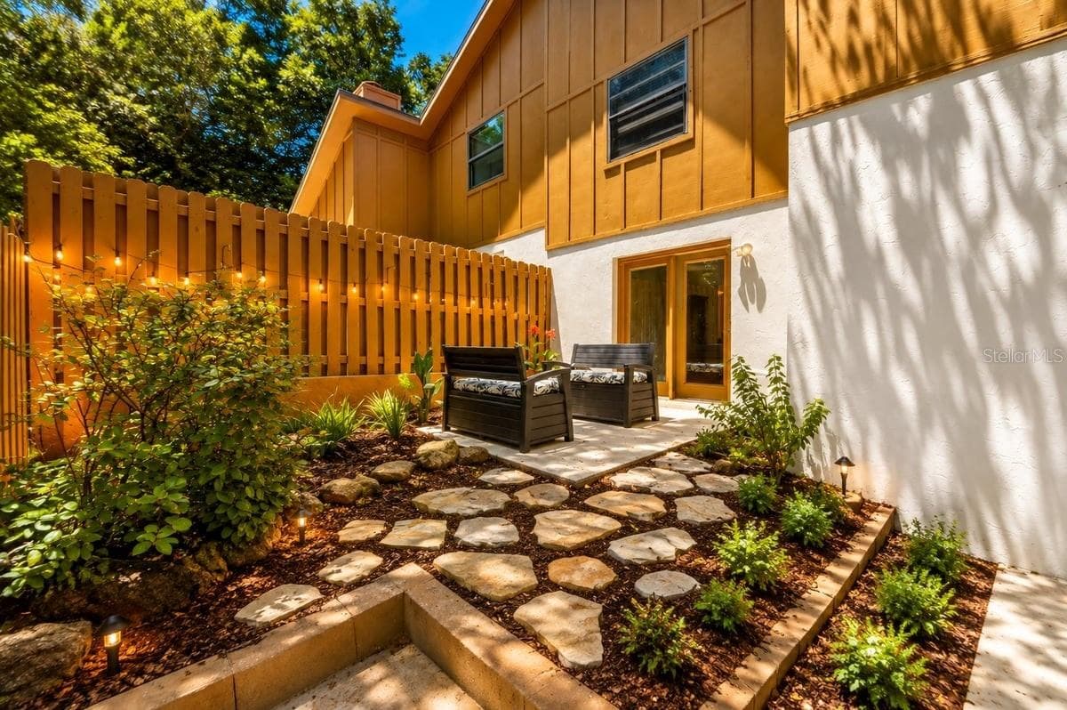 Townhouse at 11 INDIAN TRL, ORMOND BEACH, photo 53 of 60