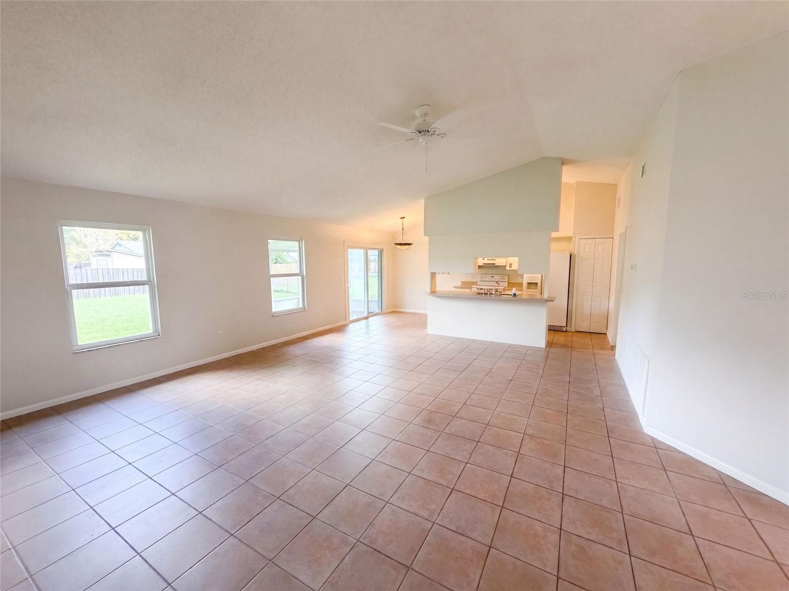 Single Family Residence at 1061 HUNT ST NW, PALM BAY, photo 3 of 27